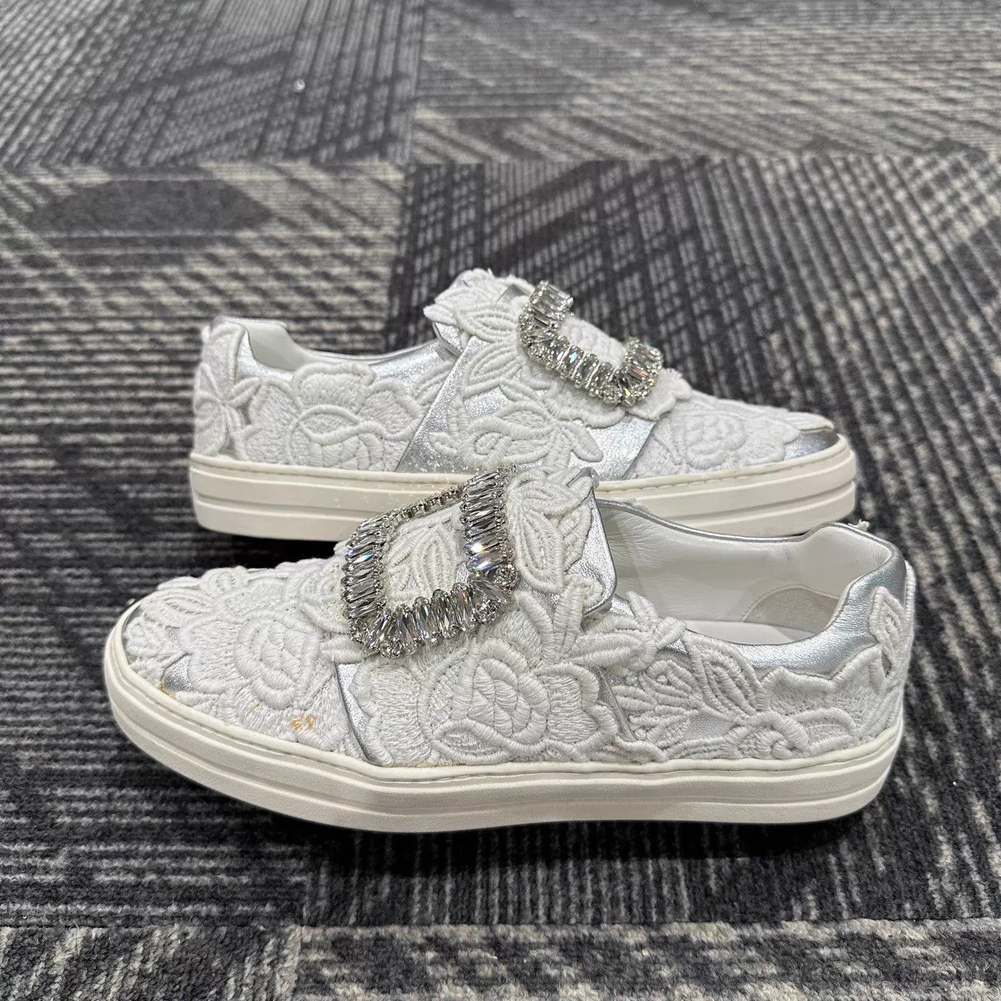 Roberto Cavalli Roger Vivier White Square Crystal Lace Sneaker 37 99 New Size US 6.5 / IT 36.5 - 4 Thumbnail