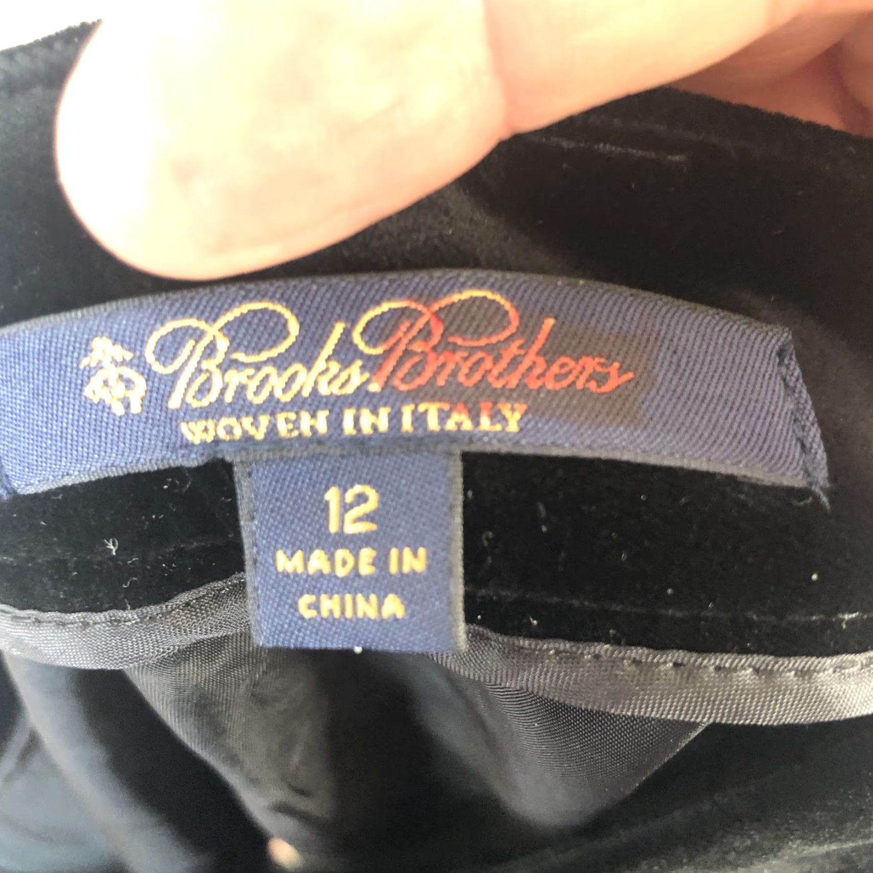 Brooks Brothers VINTAGE Brooks Brothers Skirt Womens 12 Black Velvet Pencil Classic Lined Side Zip Elegant Size 34" / US 12 / IT 48 - 3 Thumbnail
