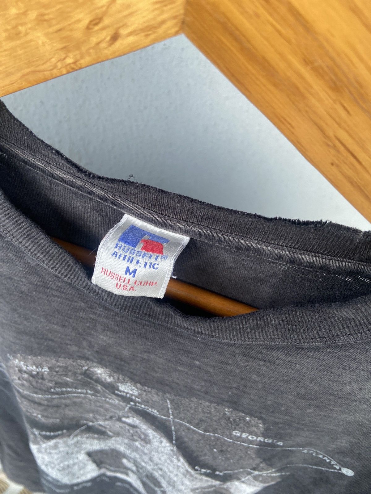 American Eagle Outfitters × Russell Athletic × Vintage RUSSELL ATHLETIC TEE DISTRESSED SUNFADED Size US M / EU 48-50 / 2 - 5 Thumbnail