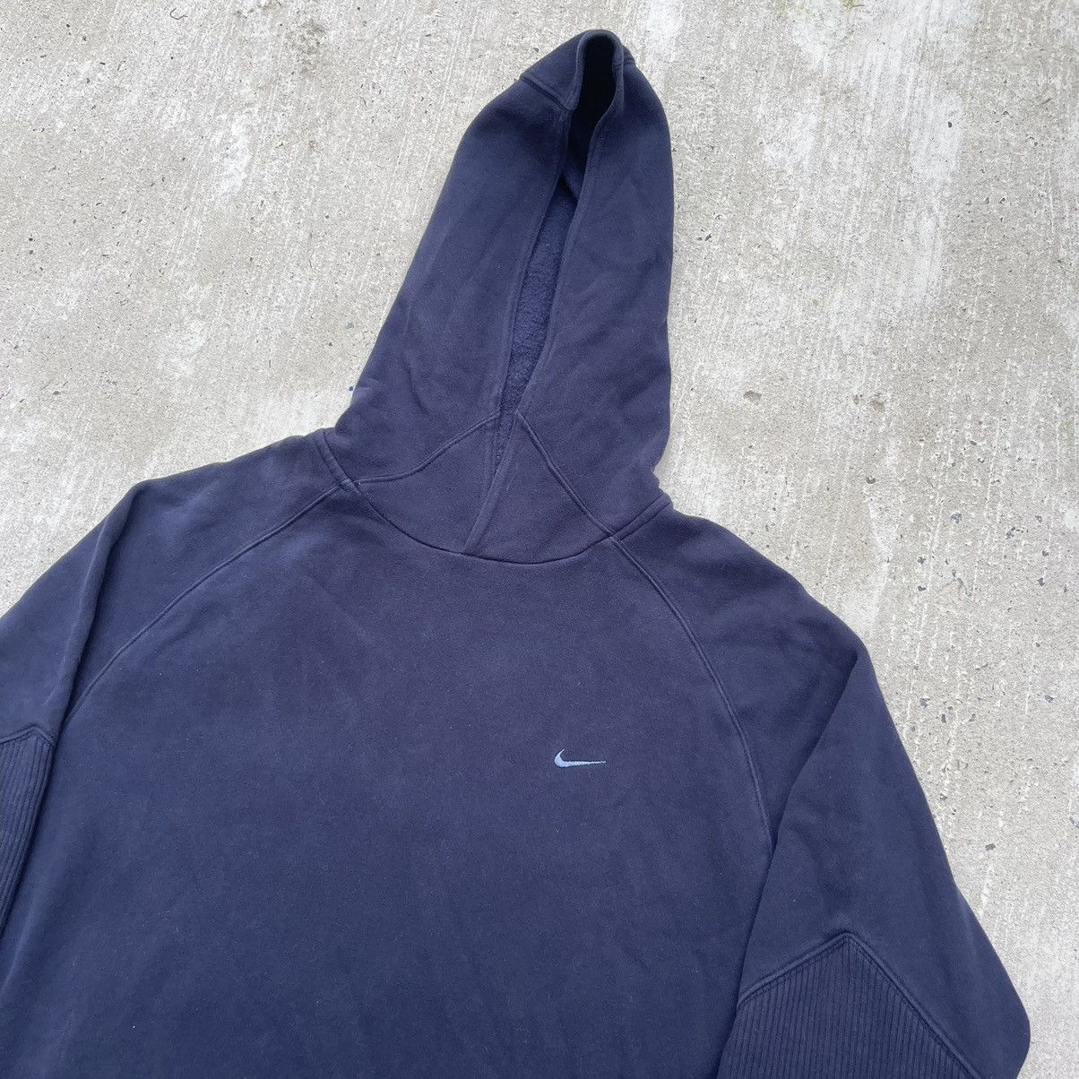 Nike Vintage Y2K NIKE Mini Swoosh Tech Hoodie Size US L / EU 52-54 / 3 - 2 Thumbnail