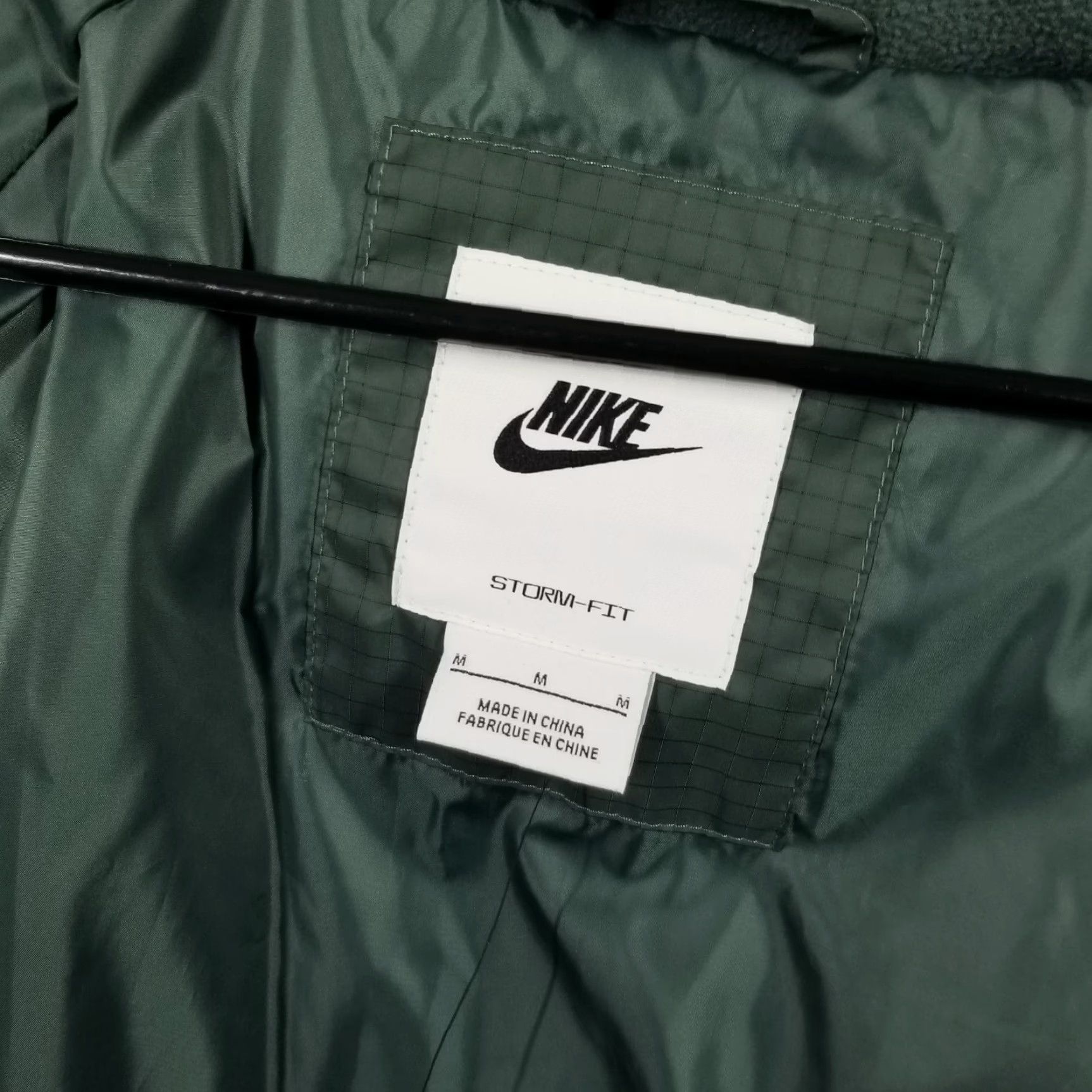 Nike Nike Windpuffer Women M Storm-FIT Loose Jacket Bicoastal Green Color SAMPLE RARE Size M / US 6-8 / IT 42-44 - 4 Thumbnail