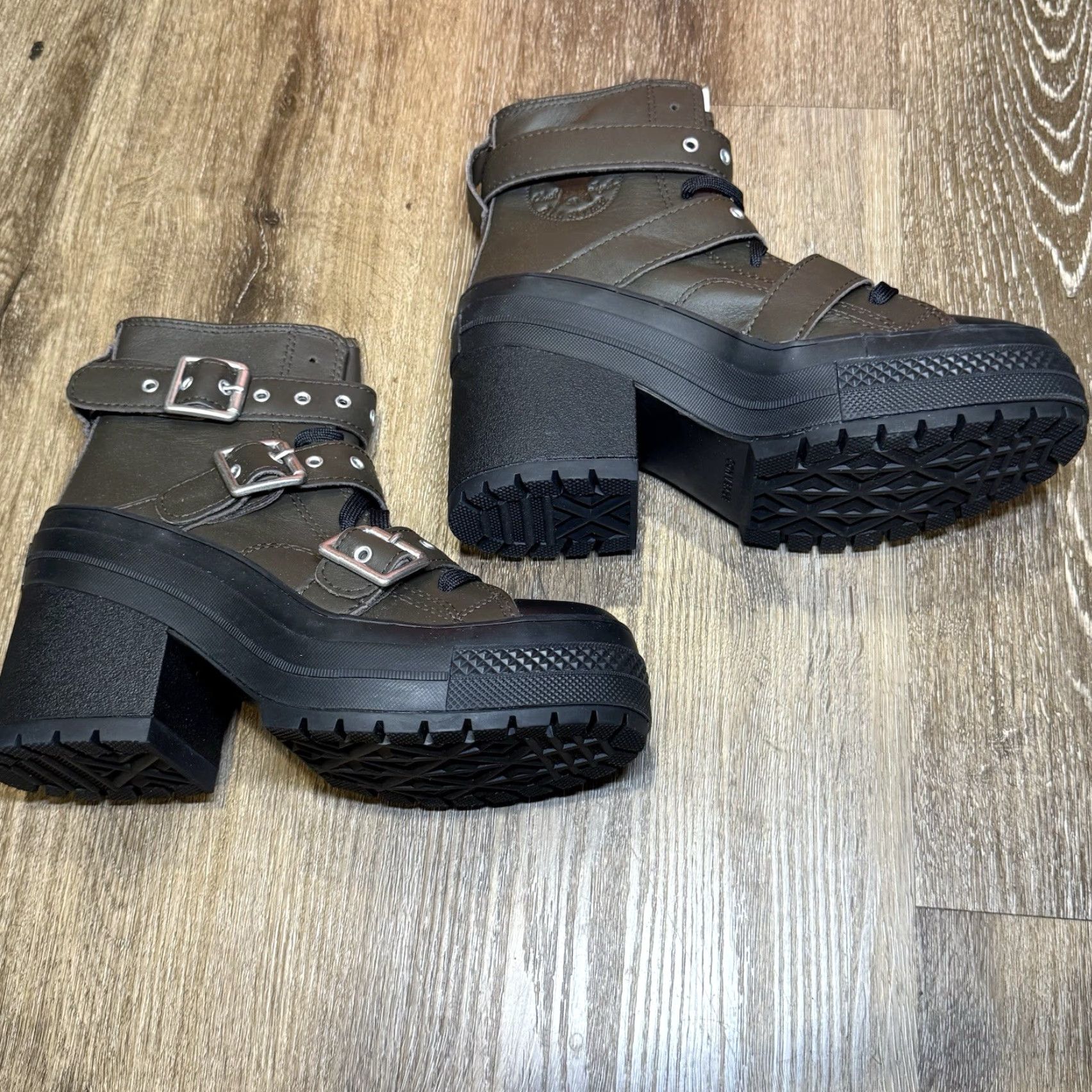 Converse Converse Chuck 70 De Luxe Heel Leather Buckles Women 6 Brown Black Grunge Punk Shoes Size US 6 / IT 36 - 4 Thumbnail