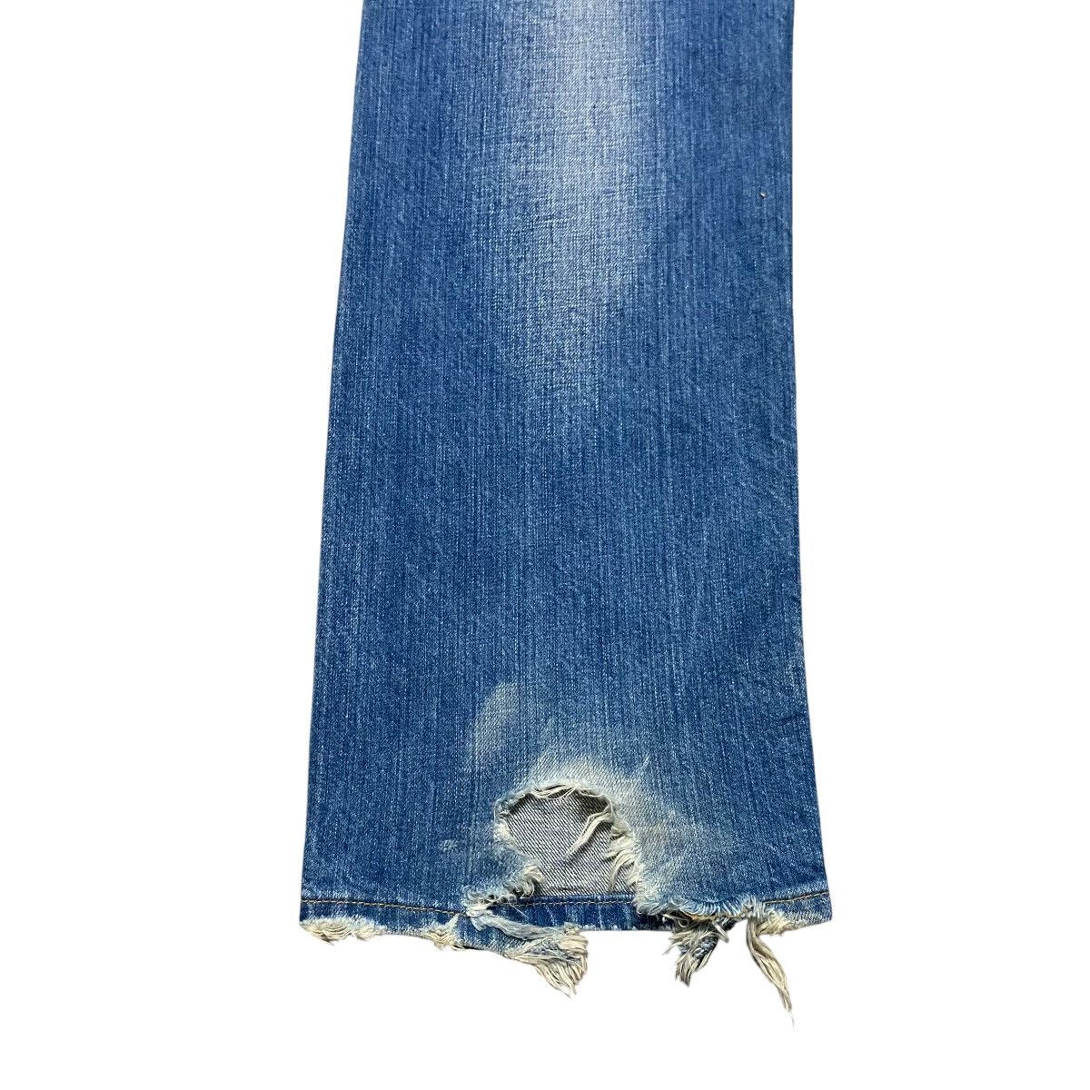 Levi's Vintage Levis 501 Thrashed Jeans Size US 31 - 16 Thumbnail