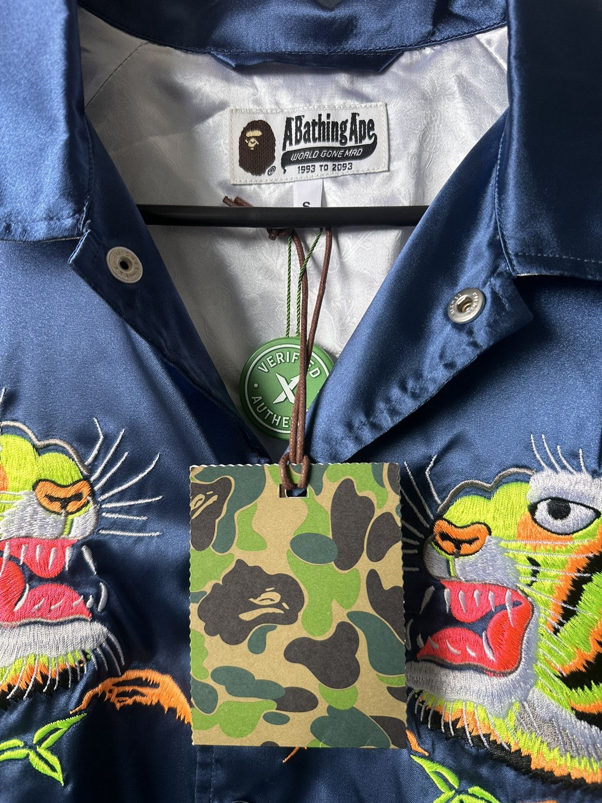 Bape Bape Tiger Embroidery Coach Jacket Size US S / EU 44-46 / 1 - 4 Thumbnail
