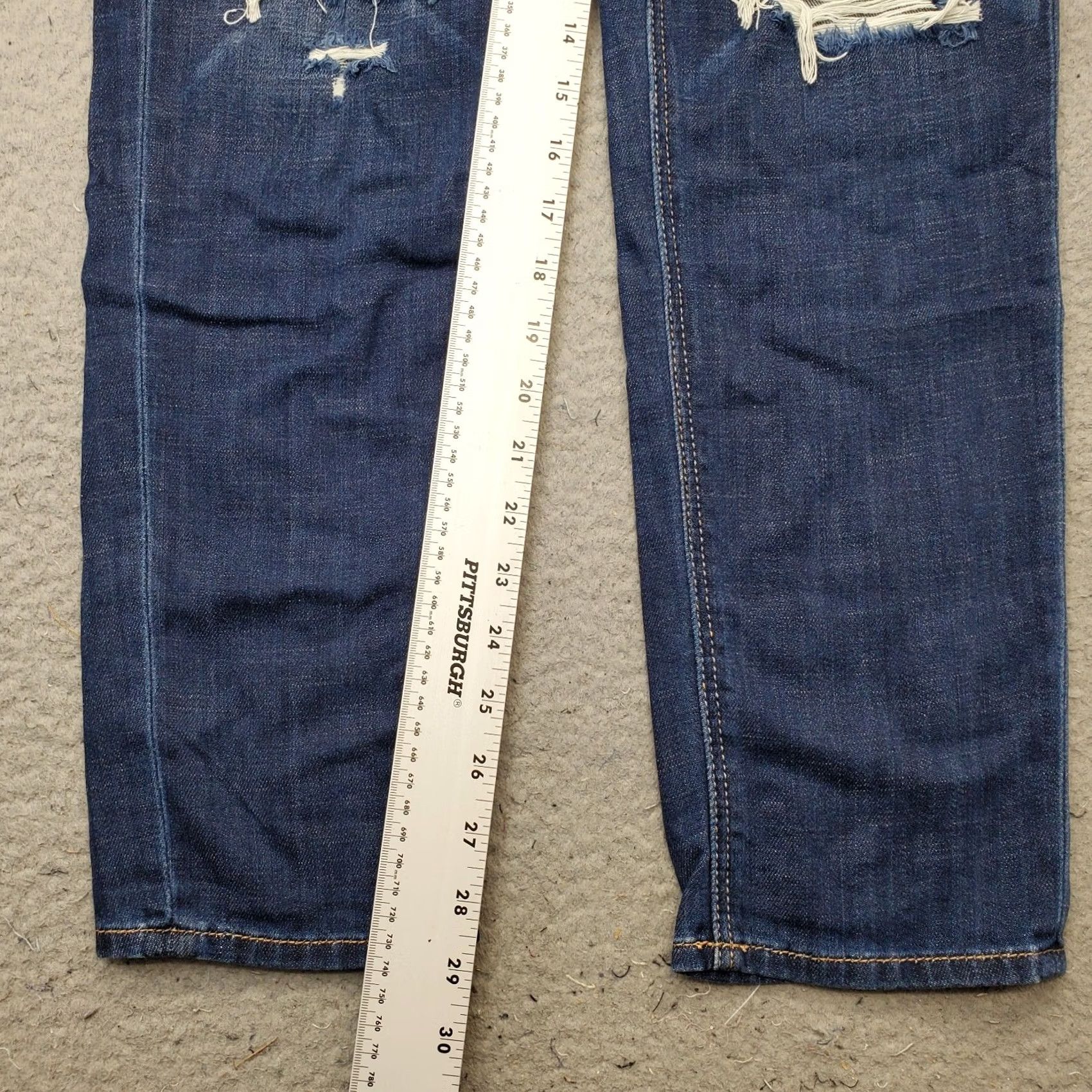 American Eagle Outfitters American Eagle Outfitters Womens 4 Jeans Blue Denim Distressed Button Fly Tomgirl Skinny AEO 4R Size 27" / US 4 / IT 40 - 4 Thumbnail