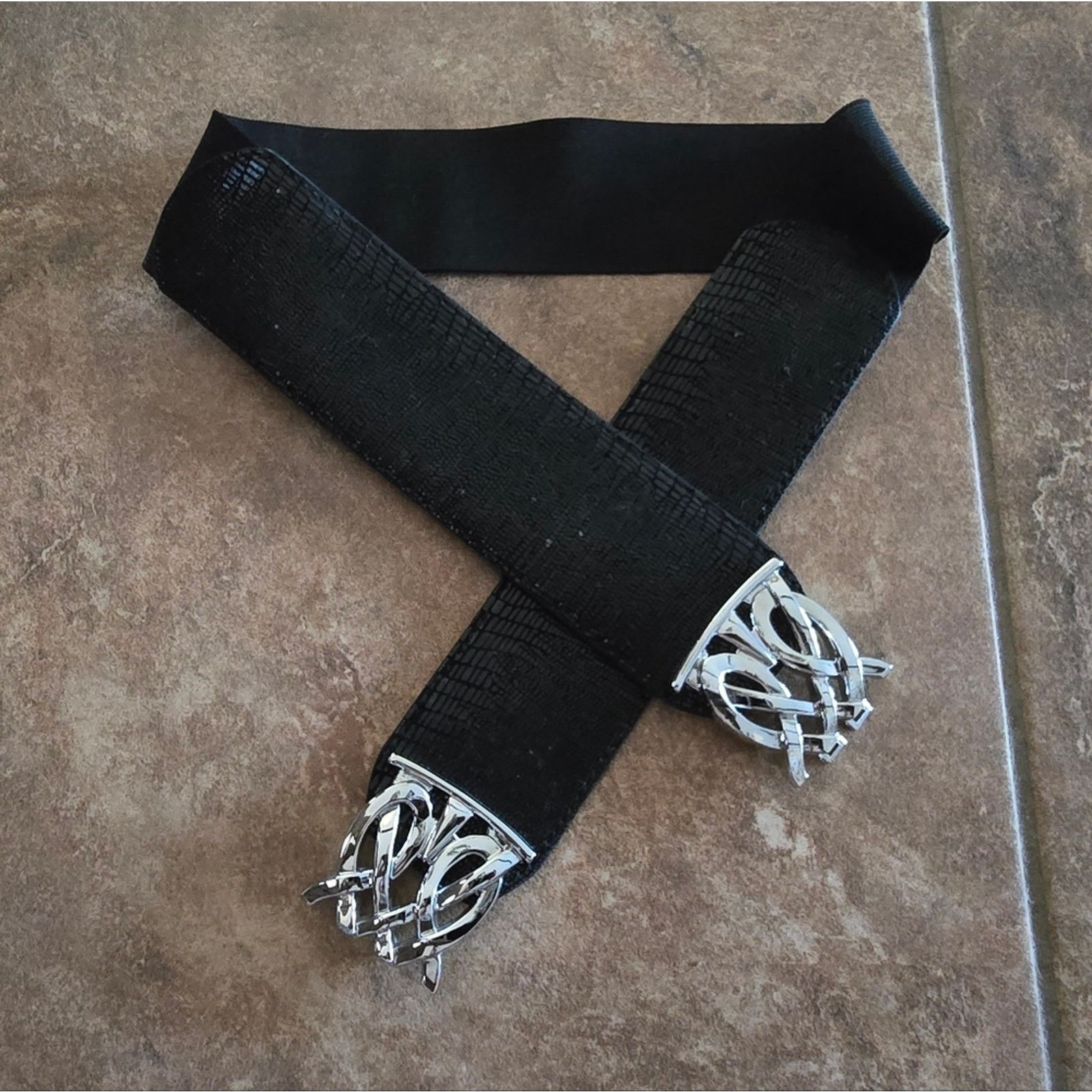 White House Black Market Black Silver Detailed | WHBM | 30 Belt Size ONE SIZE - 1 Thumbnail