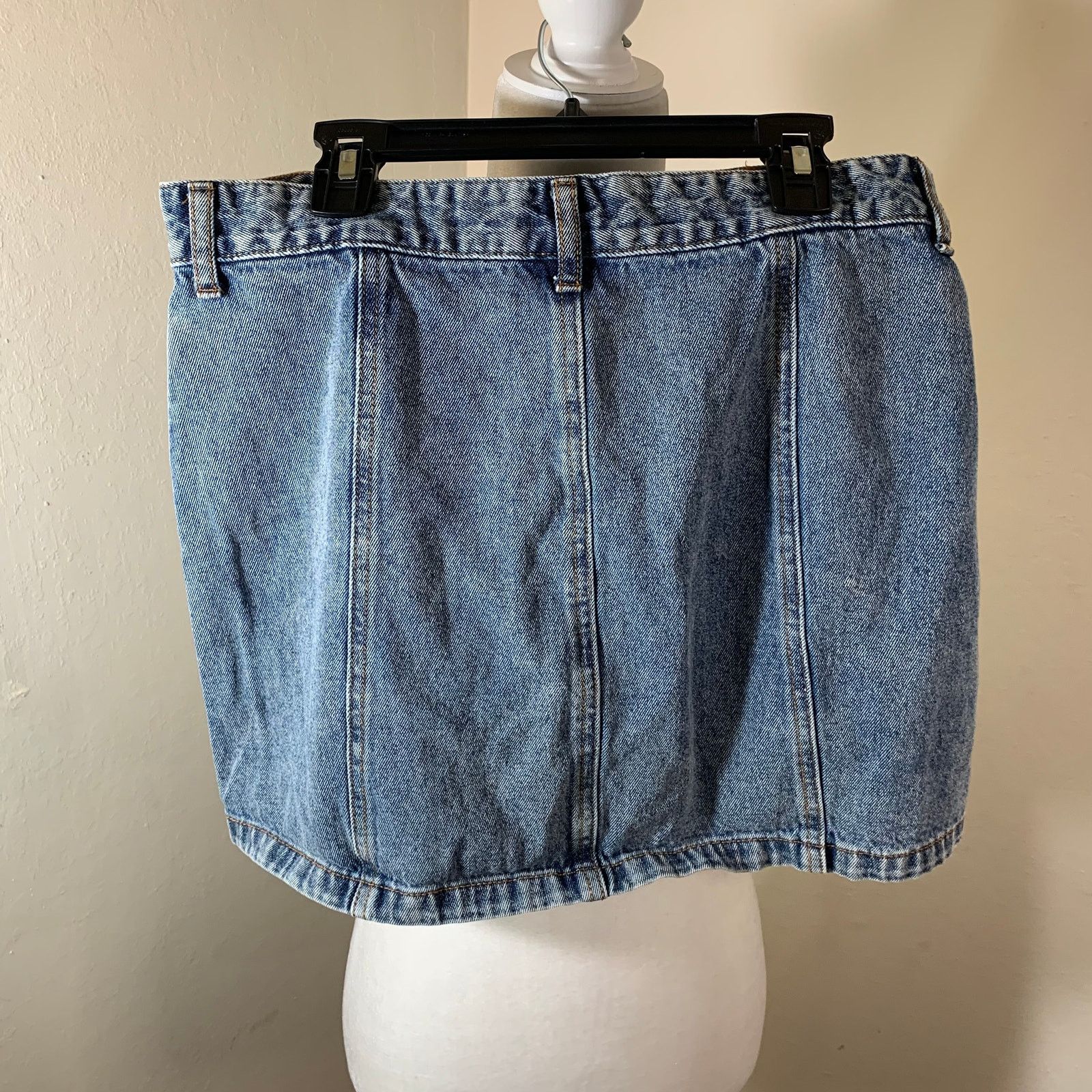 Forever 21 Forever21 jeans skirt size L Size 30" / US 8 / IT 44 - 2 Thumbnail
