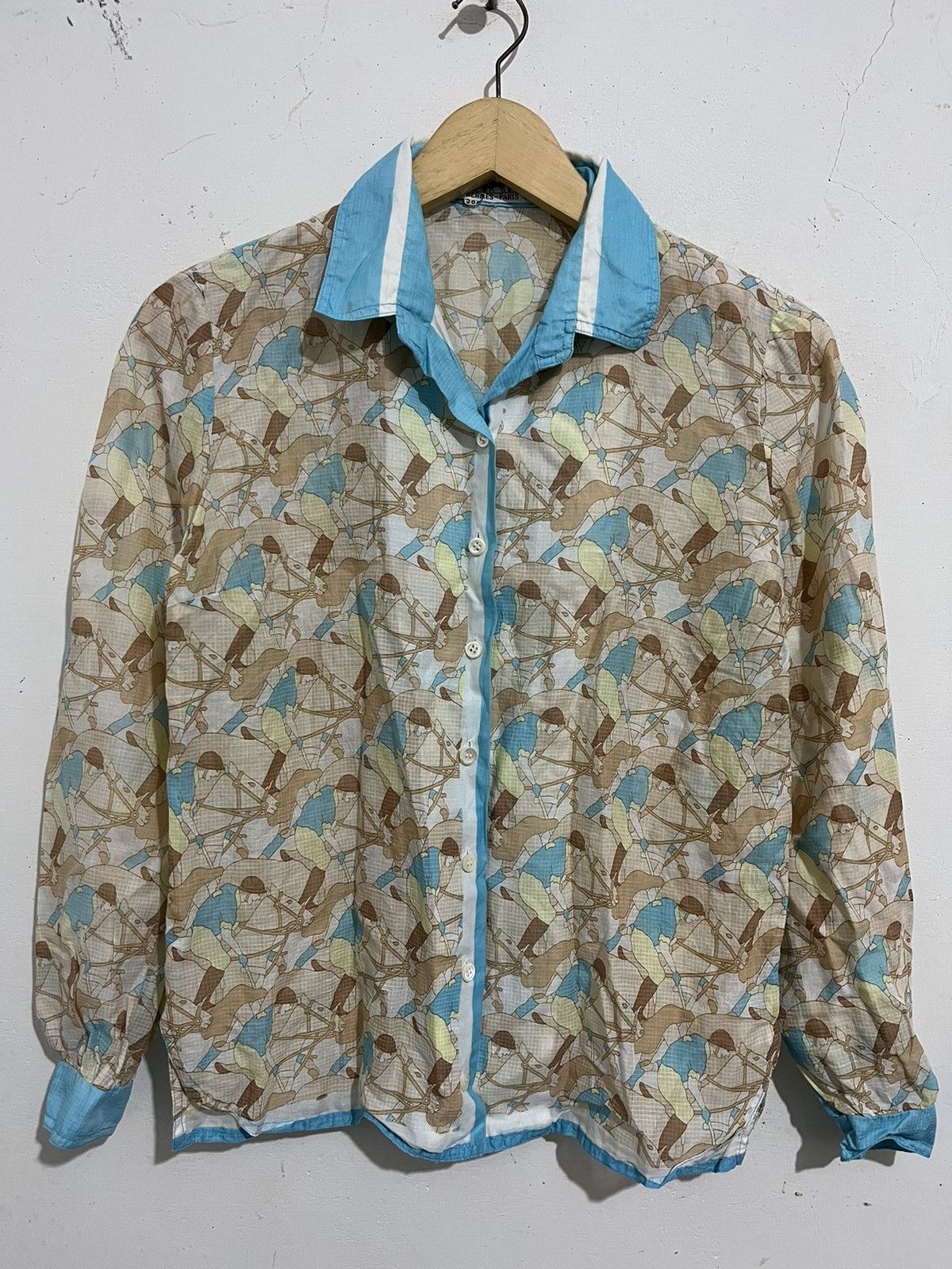 Hermes Vintage hermes shirt Size M / US 6-8 / IT 42-44 - 1 Thumbnail