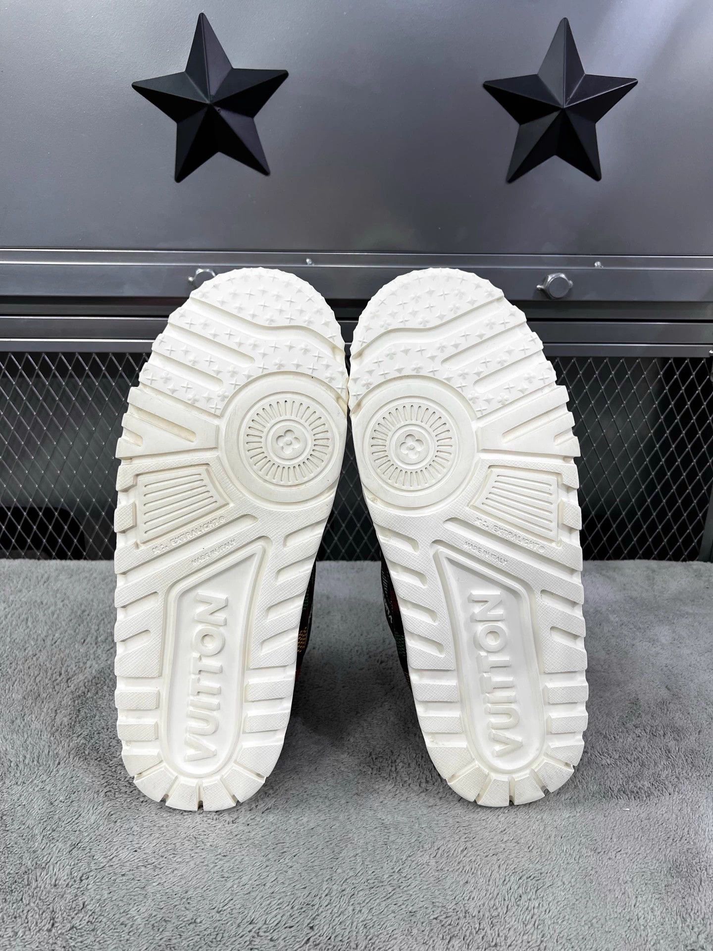 Louis Vuitton LV Trainer Maxi 2025 SS Damier 44(half) mint Size US 11 / EU 44 - 5 Thumbnail