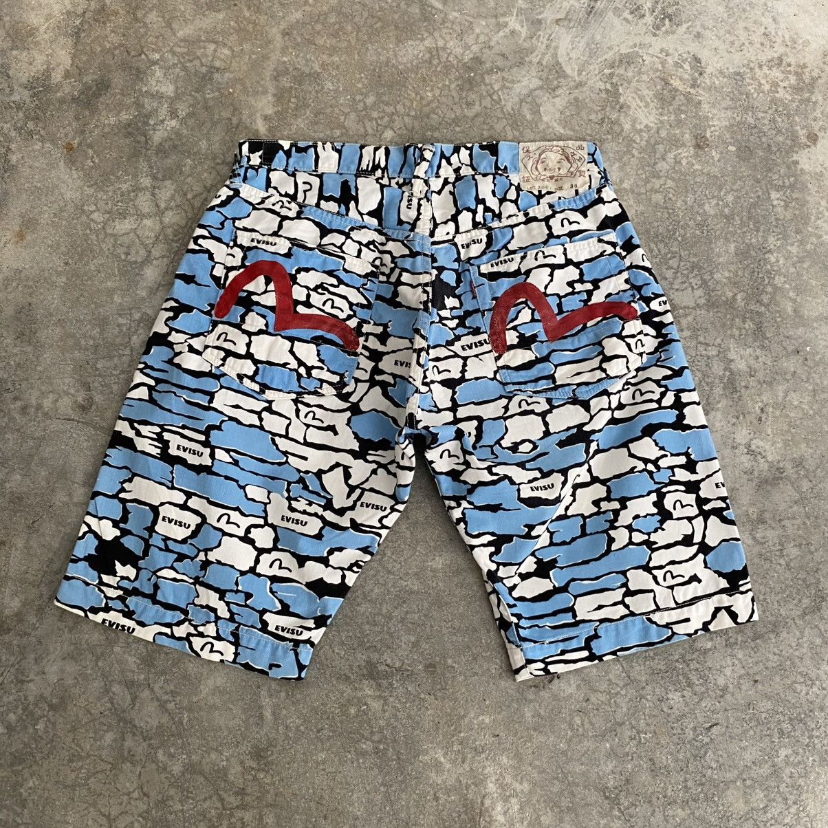Evisu 2001 Evisu Ishigaki Camo OVP Baggy Jeans Shorts Jorts Size US 34 / EU 50 - 1 Thumbnail