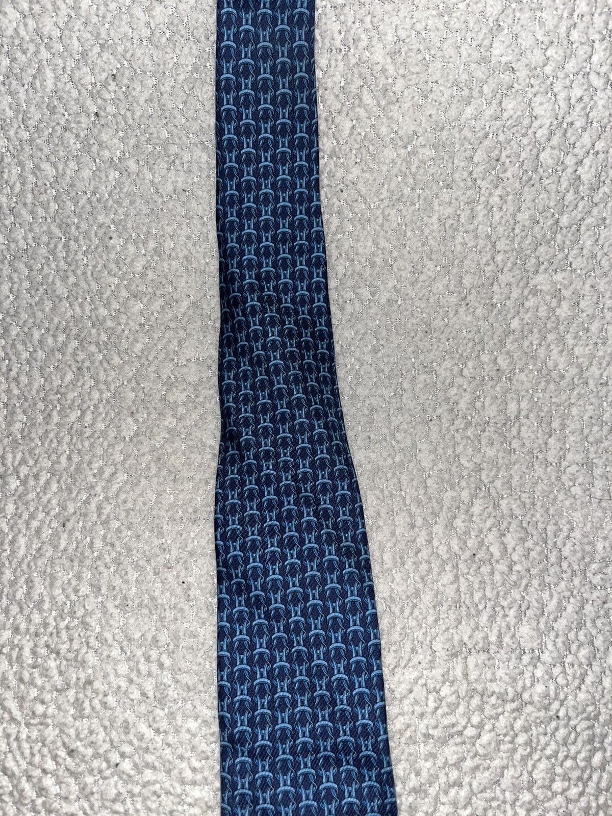 Hermes Hermes 100% Silk Dark Blue Geometric Mens Vintage Tie Size ONE SIZE - 2 Thumbnail