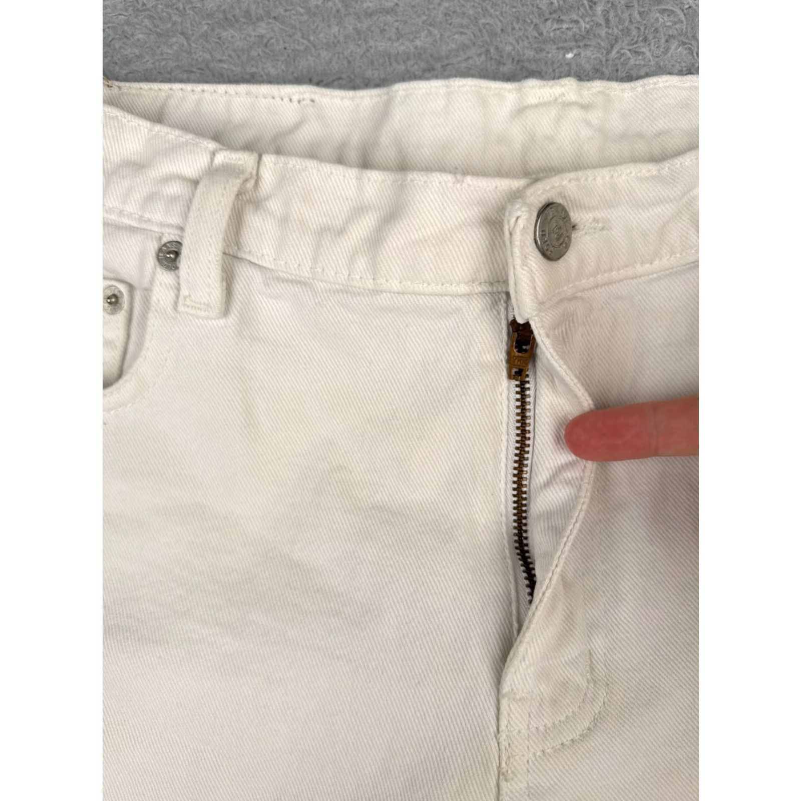 Polo Ralph Lauren VINTAGE Polo Ralph Lauren Shorts Women Denim 100% Cotton Mid Rise White 32x5 Regular Inseam 5" 12 Ladies Size 34" / US 12 / IT 48 - 6 Thumbnail