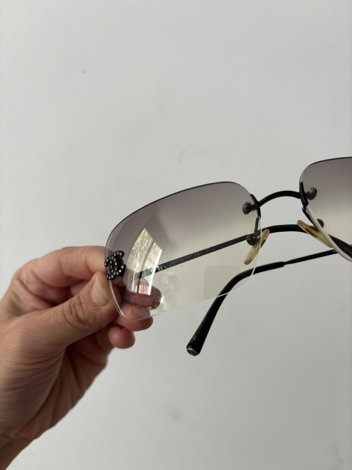 Chanel Chanel Sunglasses 4017-D Rhinestone Logo Rimless Vintage Size ONE SIZE - 7 Thumbnail