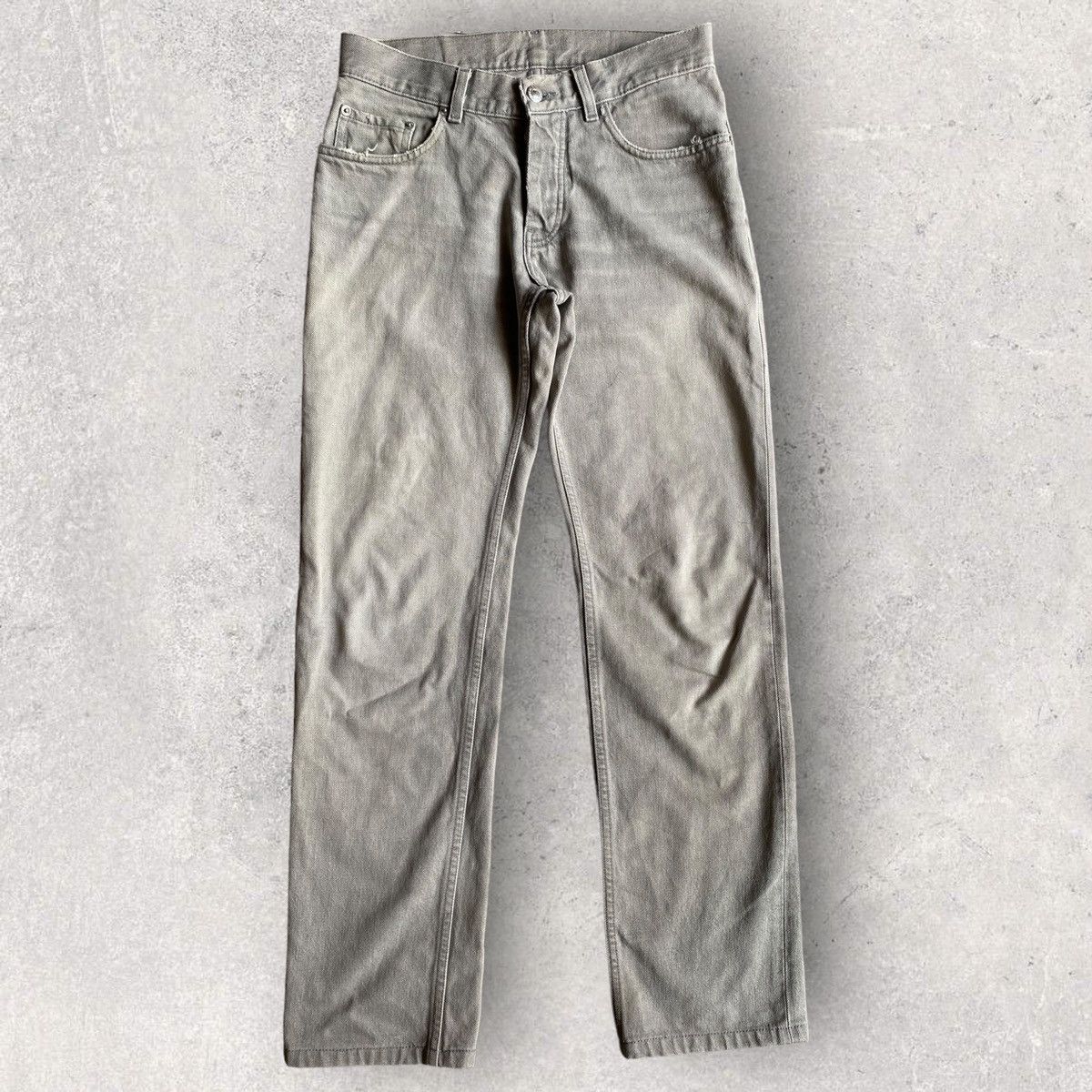 Archive Vintage Clean Broken Denim Low Waist Contour Fit Denim