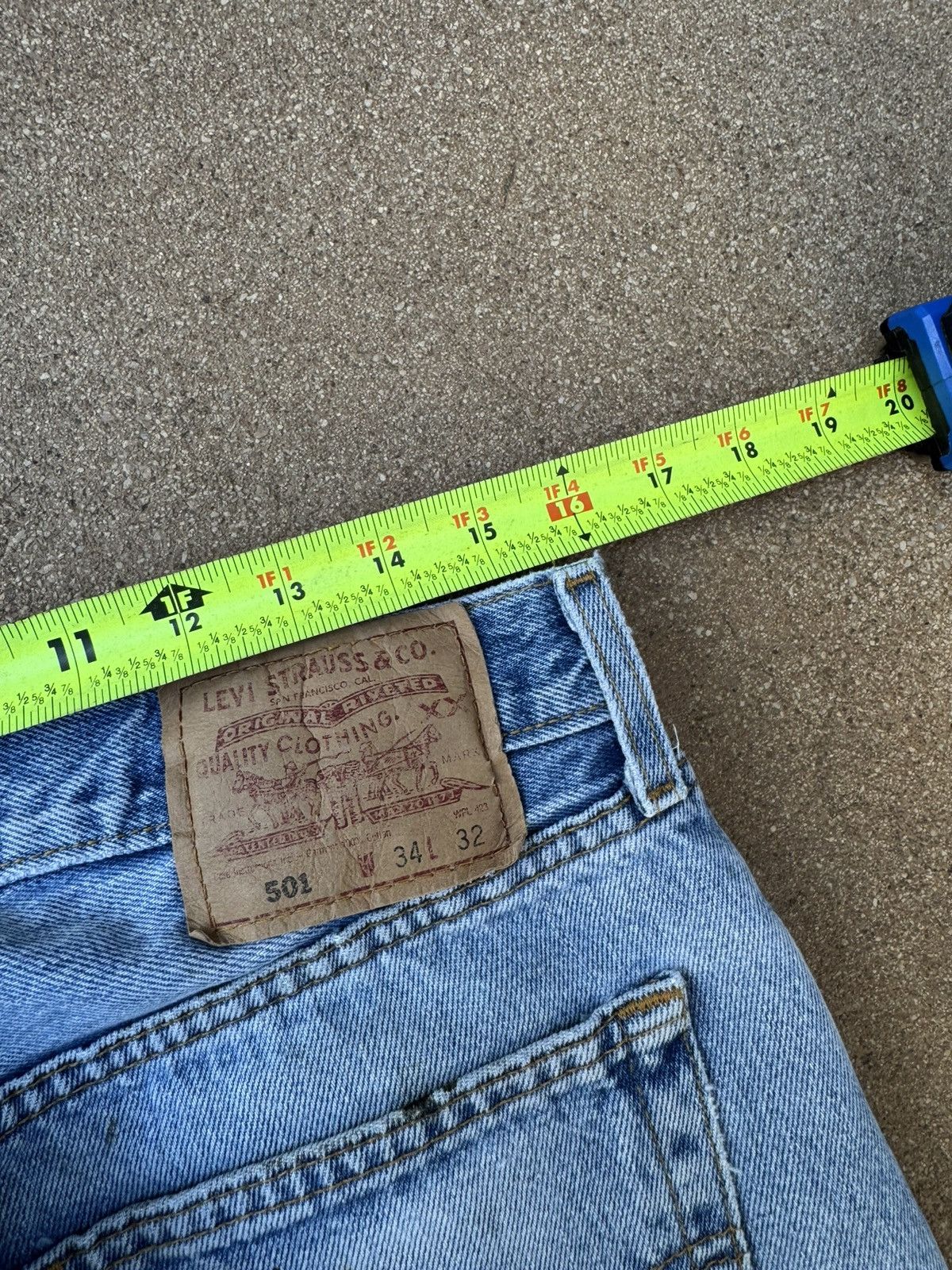 Levi's Vintage 90s Levis 501xx Buttonfly Straight Denim Jeans 32x30 Size US 32 / EU 48 - 9 Thumbnail