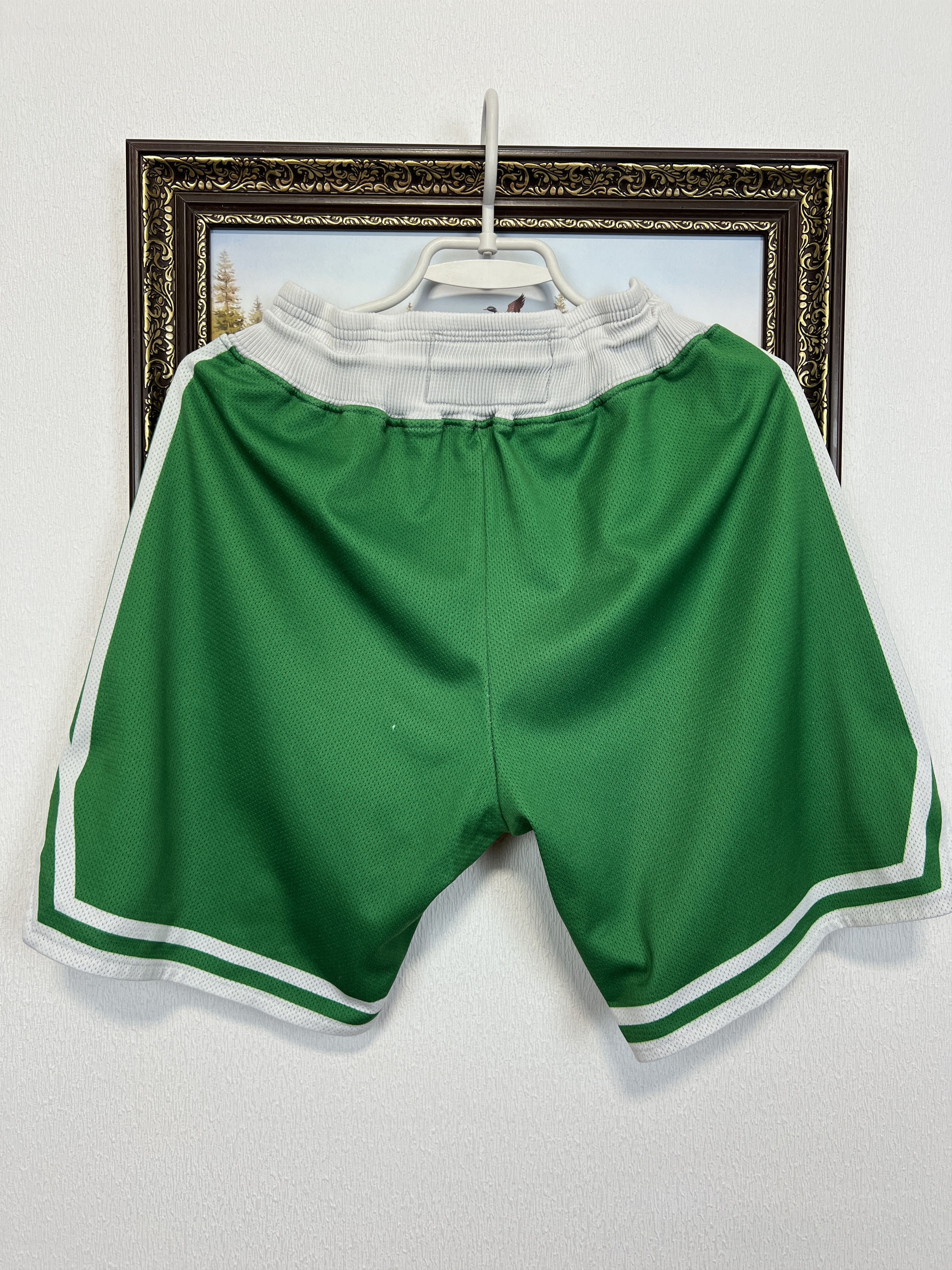 Champion Vintage 90's Champion Boston Celtics NBA Shorts Rare Hype Size US 30 / EU 46 - 10 Thumbnail