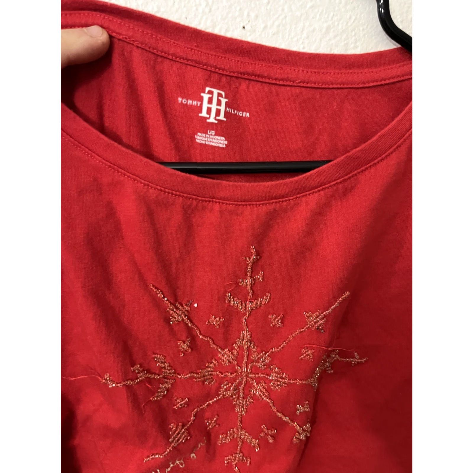Tommy Hilfiger VINTAGE Tommy Hilfiger Women's T-Shirt Casual Short Sleeve Pullover Size Large Red Basic Summer Spring Fall Women's Size L / US 10 / IT 46 - 3 Thumbnail
