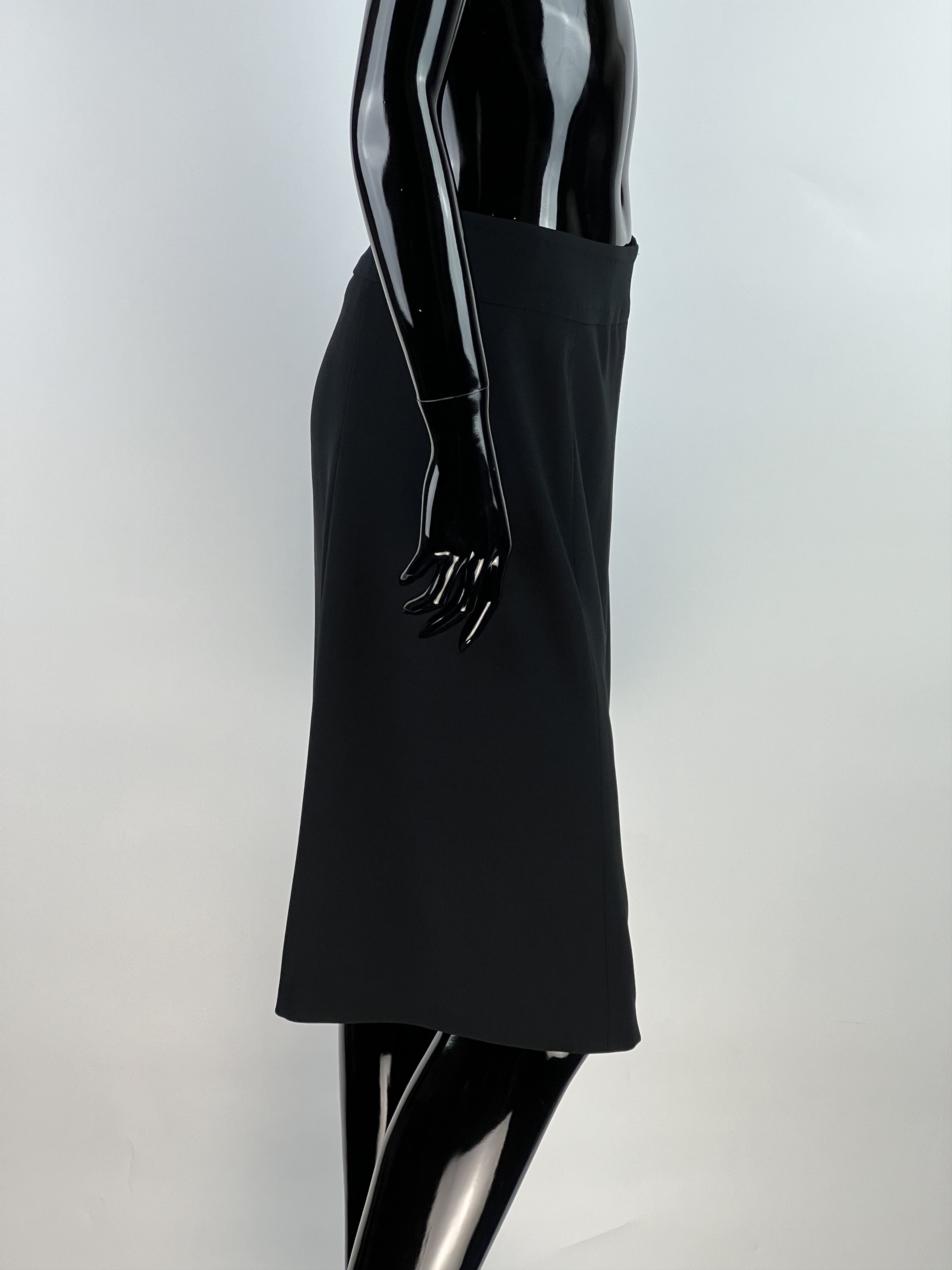Max Mara Max Mara Black Skirt Suit Size US4 GB6 IT38 Size S / US 4 / IT 40 - 14 Thumbnail