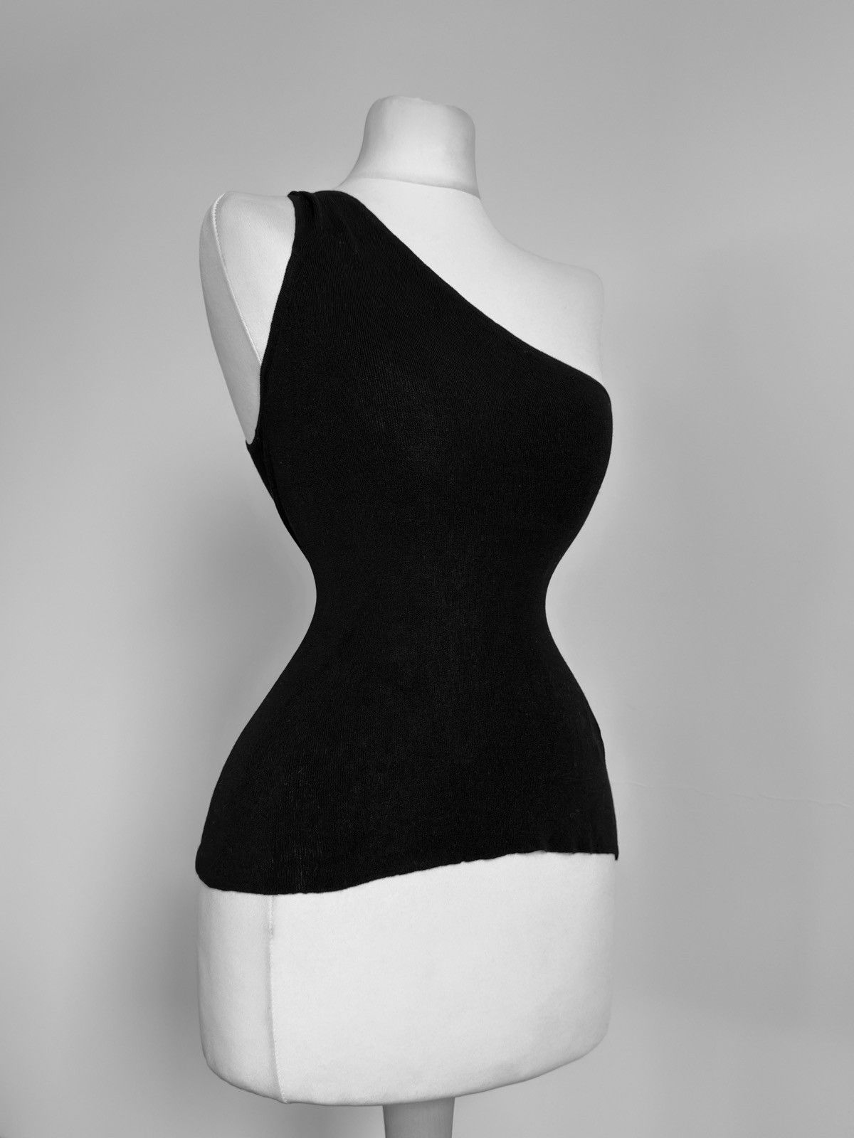 Gucci Gucci by Tom Ford Runway Asymmetric Silk Top Size M / US 6-8 / IT 42-44 - 6 Thumbnail