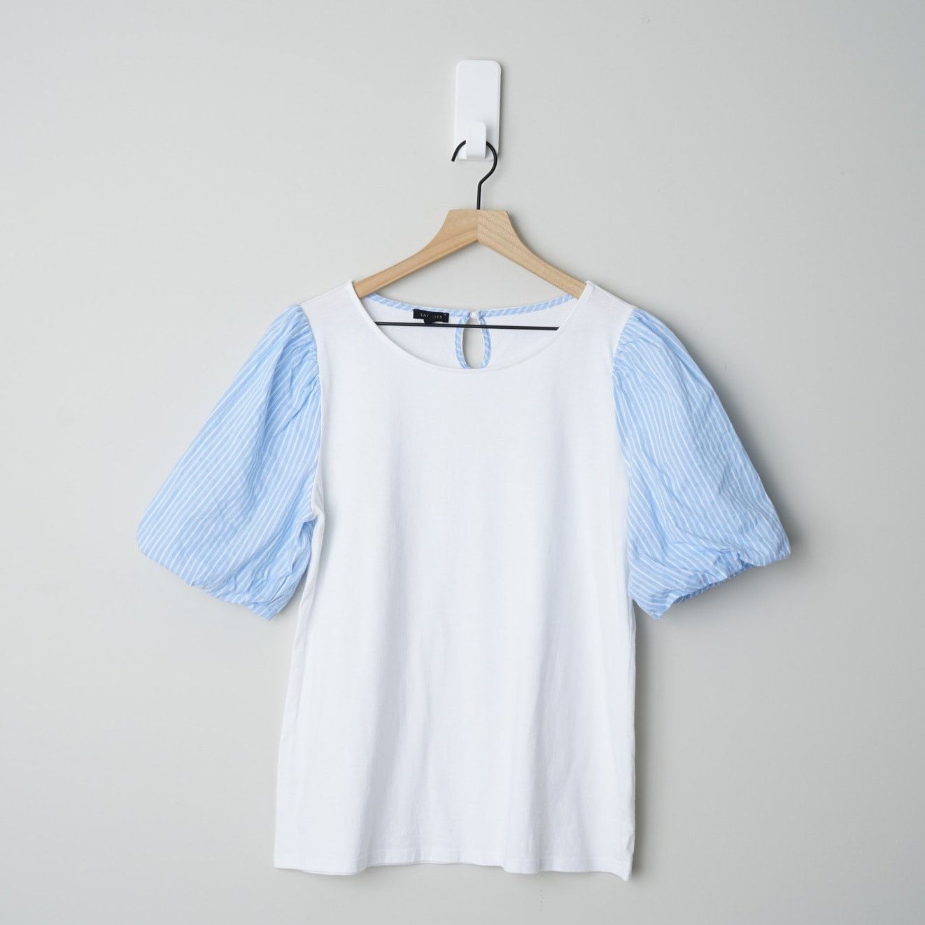 Talbots Talbots Blue Striped Puff Sleeve White Top Button Keyhole M Size M / US 6-8 / IT 42-44 - 3 Thumbnail