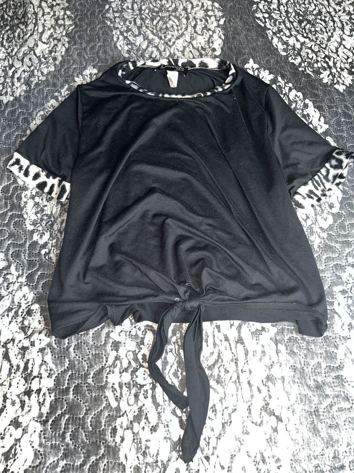 Other Yemaya Black Tie-Front Short Sleeve Top with Leopard Trim Size L / US 10 / IT 46 - 1 Thumbnail