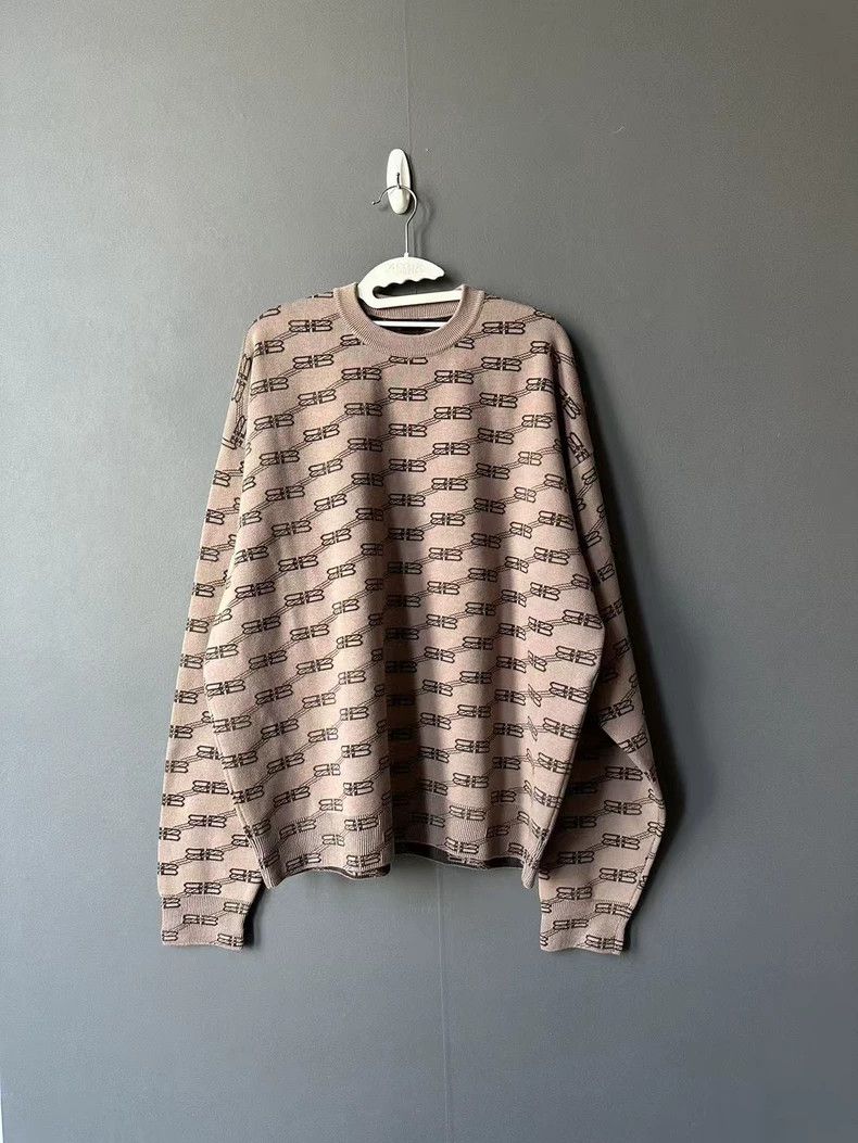 Balenciaga Balenciaga Lock扣 Full Print Sweater Size US S / EU 44-46 / 1 - 1 Thumbnail
