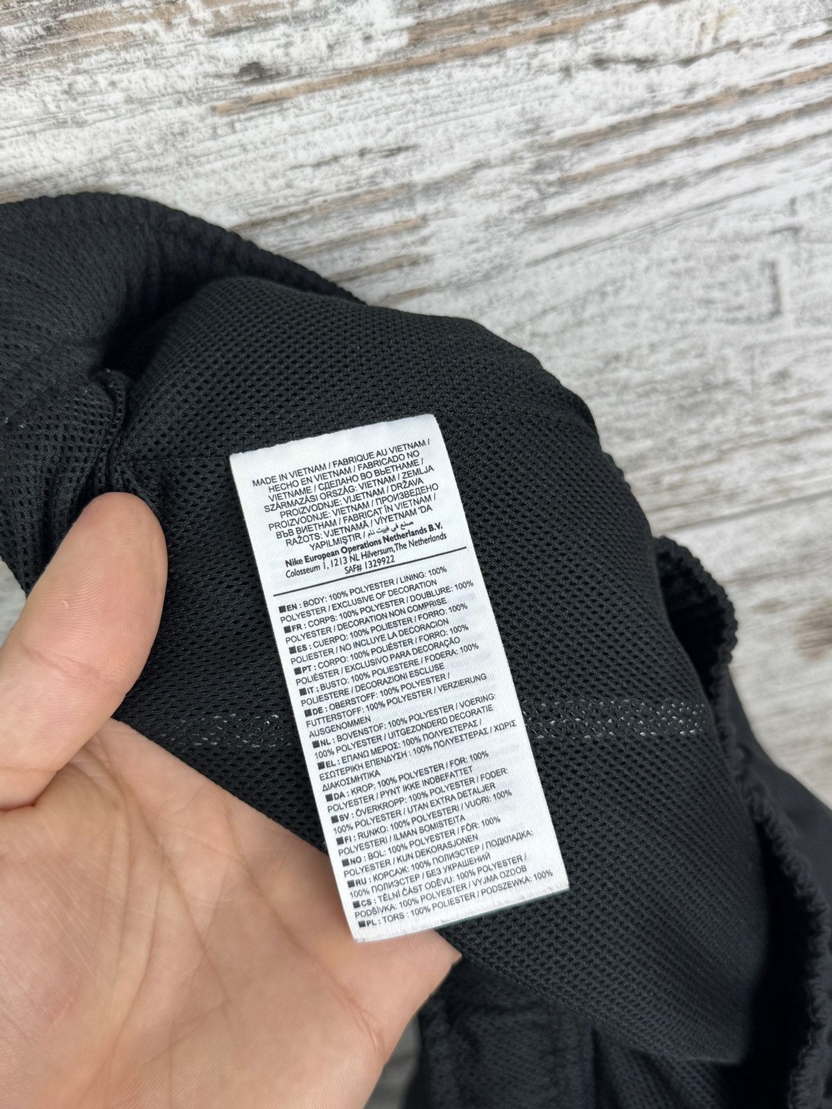 Nike × Vintage Mens Vintage Nike swoosh black sweatpants nylon pants y2k Size US 32 / EU 48 - 11 Thumbnail