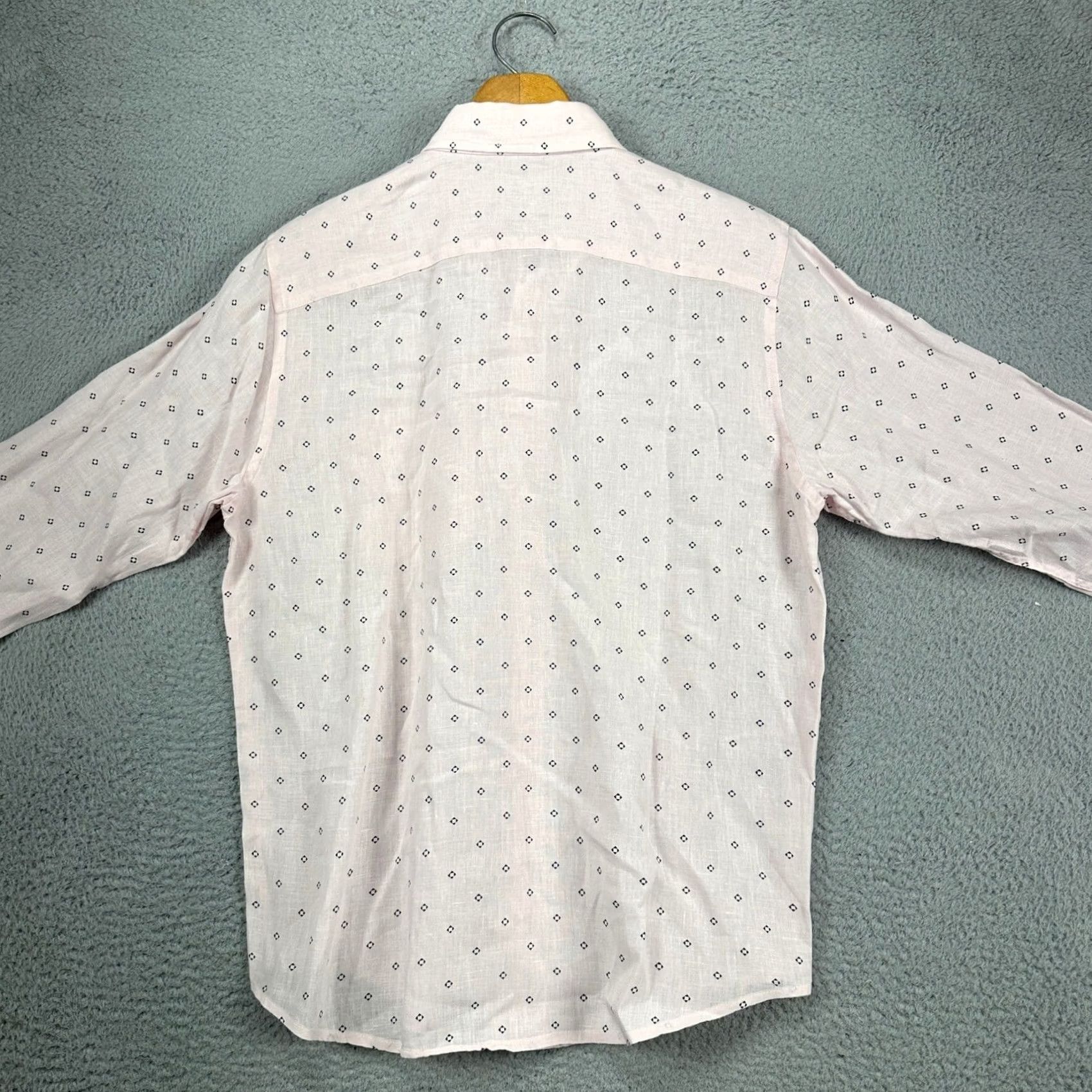 Abercrombie & Fitch Abercrombie & Fitch Shirt Mens Button-Down Geometric 100% Linen Light Pink Medium Long Sleeve Button-Up Collared Vintage? No (remove) Size US M / EU 48-50 / 2 - 4 Thumbnail