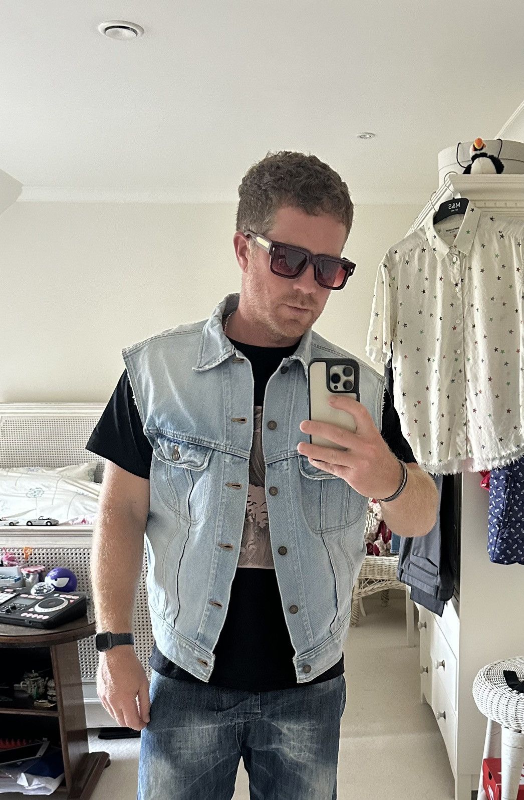 Saint Laurent Paris Ss16 Surf Sound Saint Laurent grail sleeveless denim jacket Size US XL / EU 56 / 4 - 3 Thumbnail