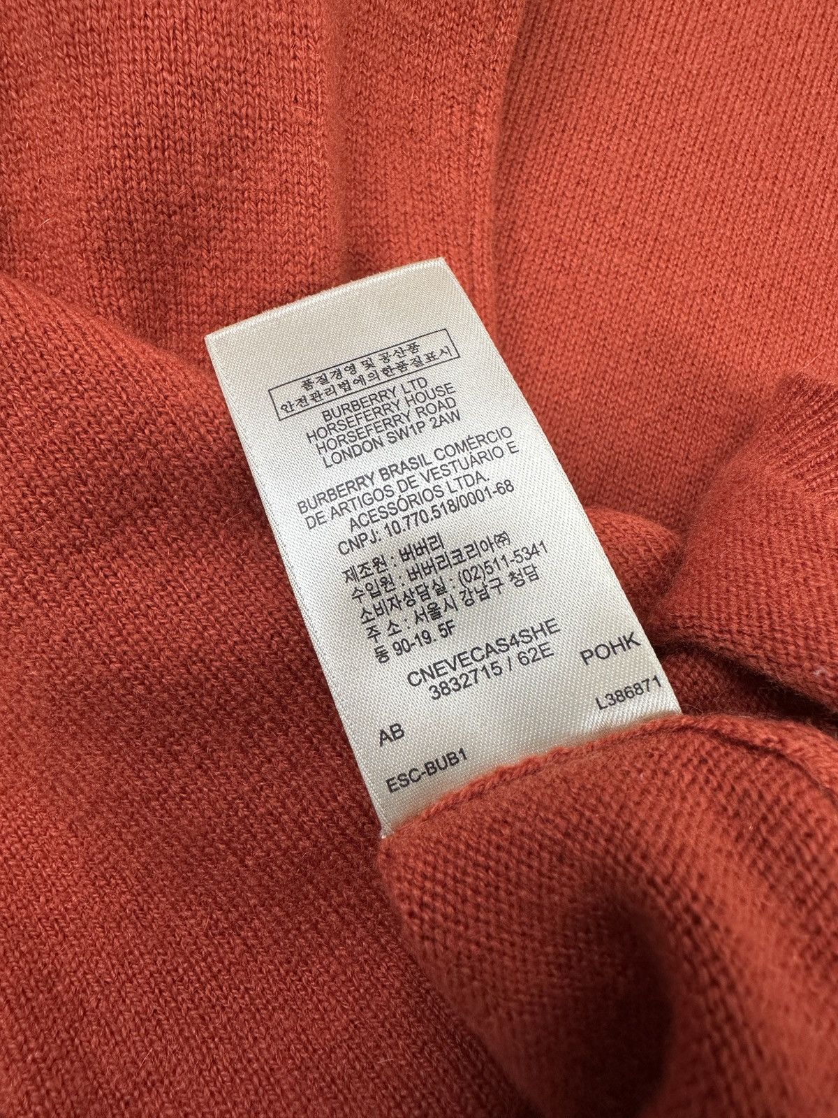 Burberry BURBERRY BRIT 100% Cashmere V-Neck Pulover Sweater Women’s Size XS / US 0-2 / IT 36-38 - 15 Thumbnail