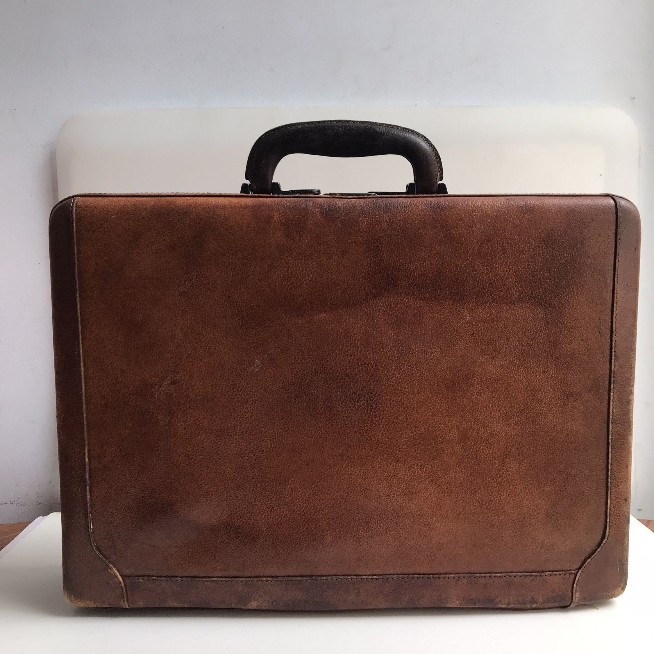 Away Travel Vintage Leather Suitcase TravelMite brown leather suitcase Size ONE SIZE - 2 Thumbnail