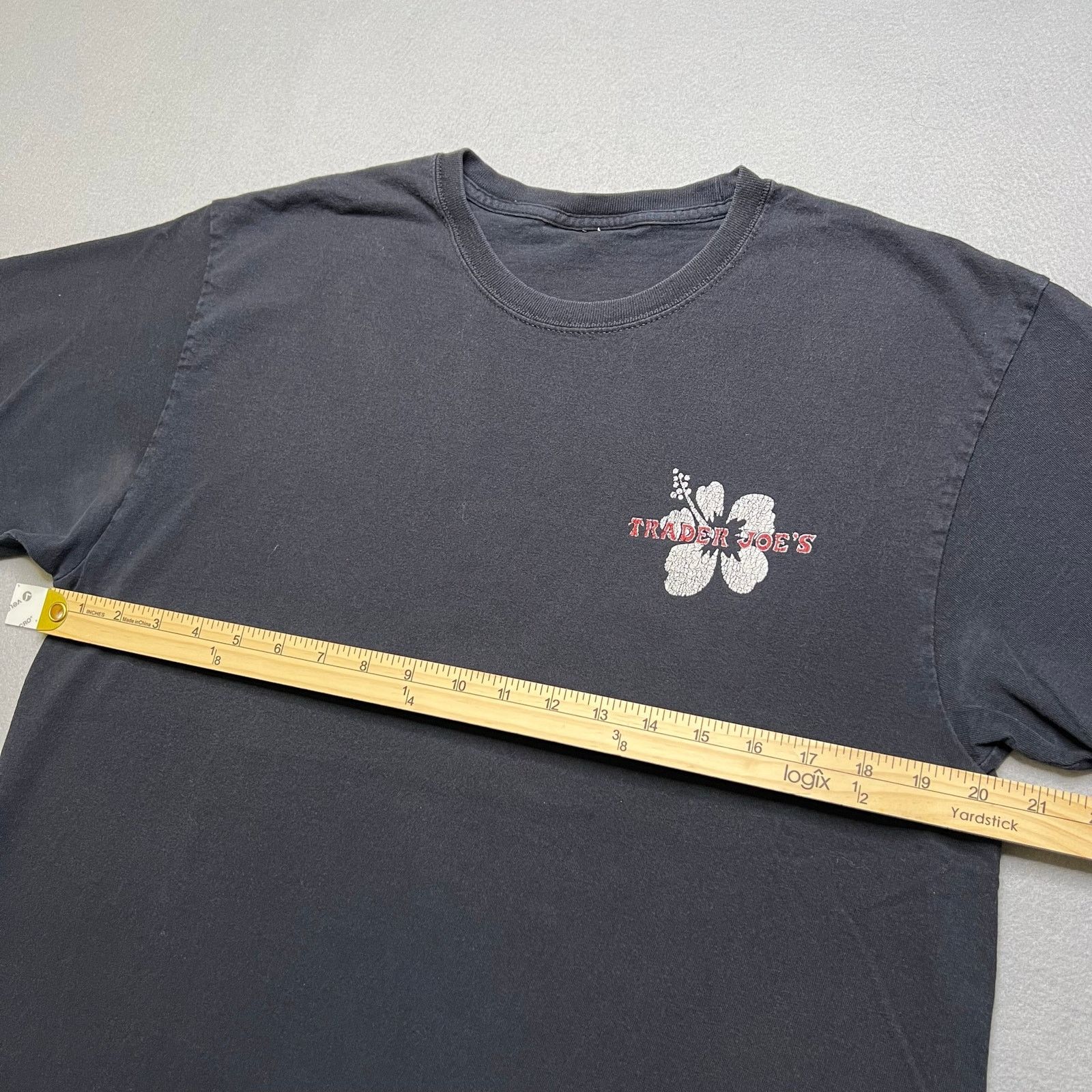 Vintage Vintage Trader Joe’s Hibiscus LT Shirt Sz Medium Black Y2K Size US M / EU 48-50 / 2 - 6 Thumbnail