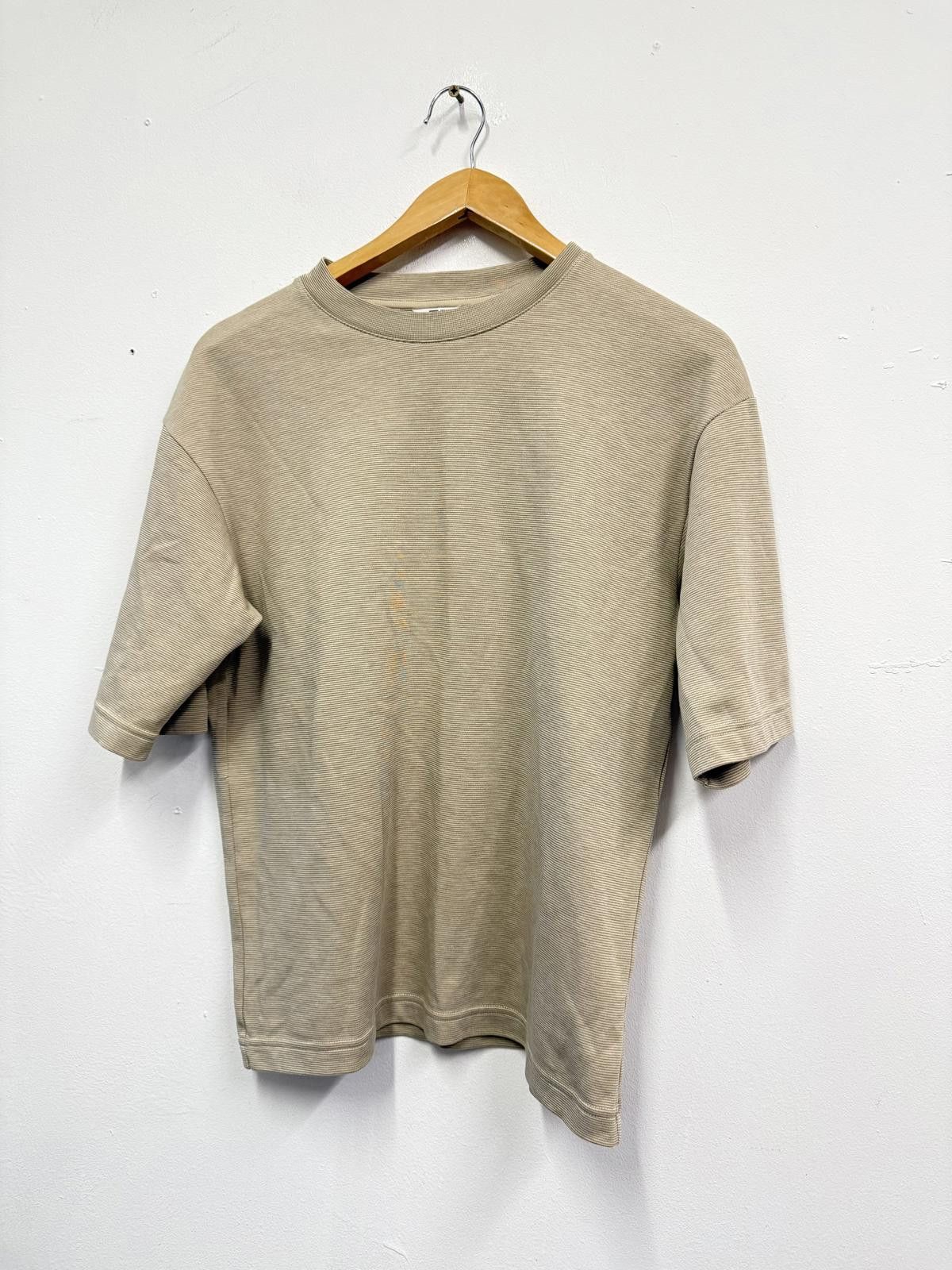 Uniqlo Uniqlo U Beige Textured Short Sleeve T-Shirt XS Size ONE SIZE - 1 Thumbnail