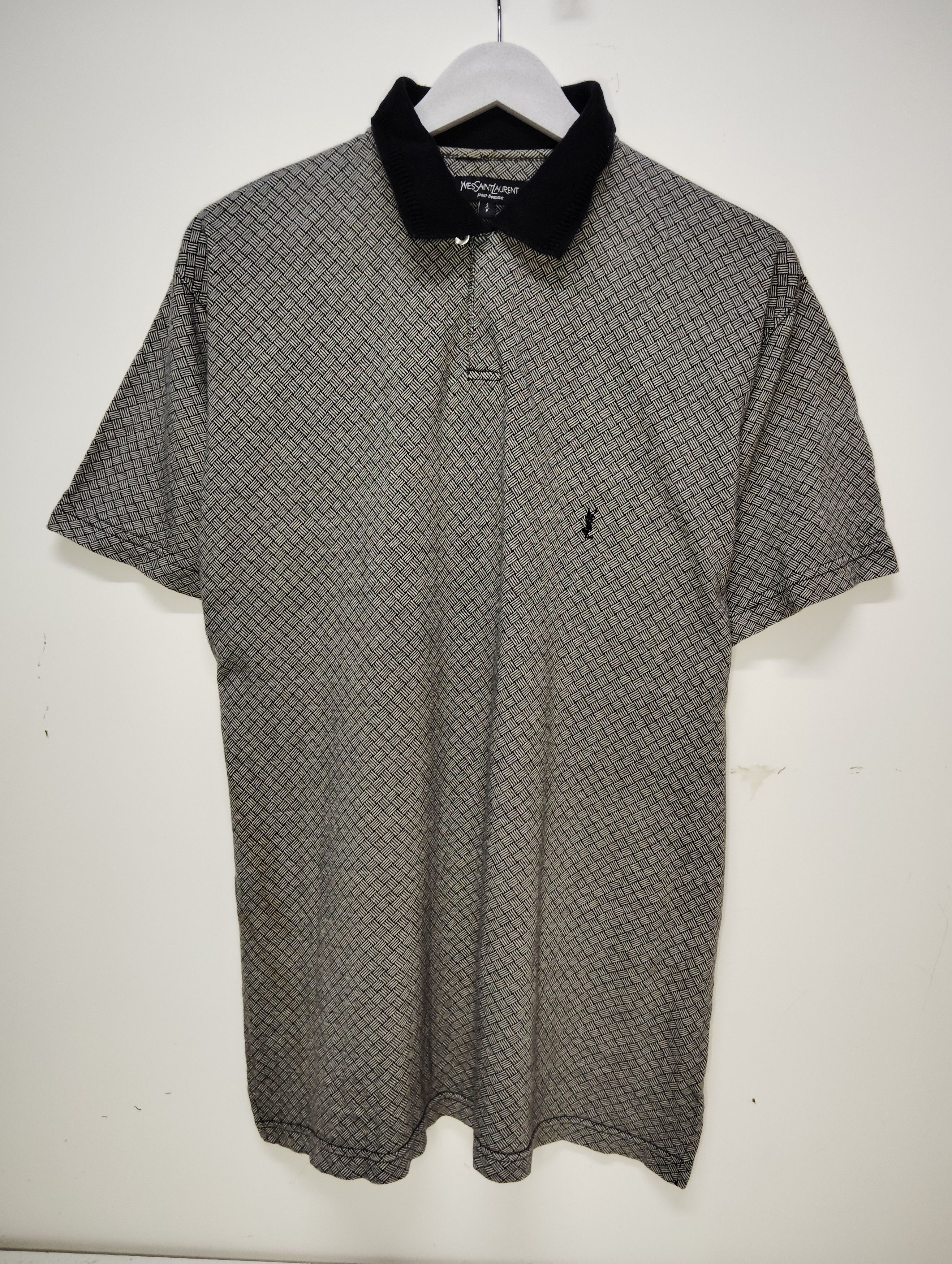 Yves Saint Laurent YSL Polo 1 Button Size US L / EU 52-54 / 3 - 1 Thumbnail