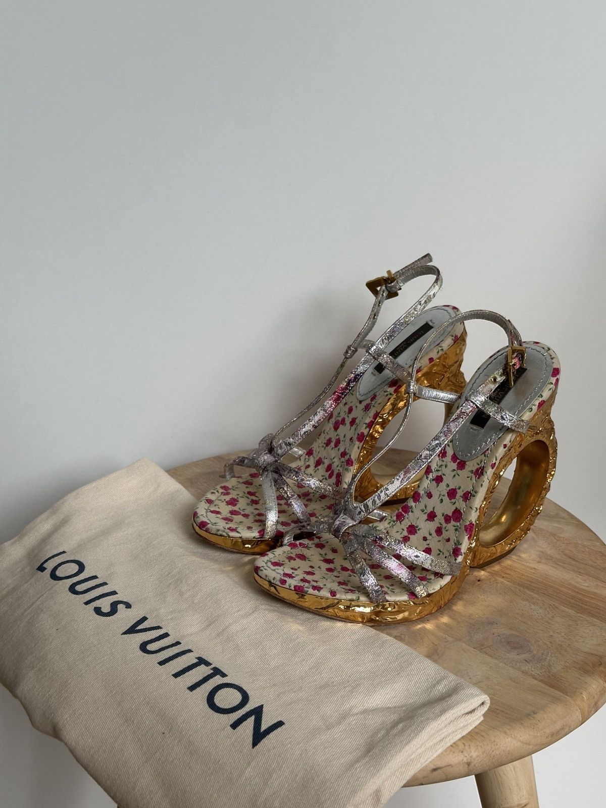 Italian Designers Lv Feerique Morganne Wedge Sandals Heel Shoes With Dustbag in Gold, Women's (Size 4.5)