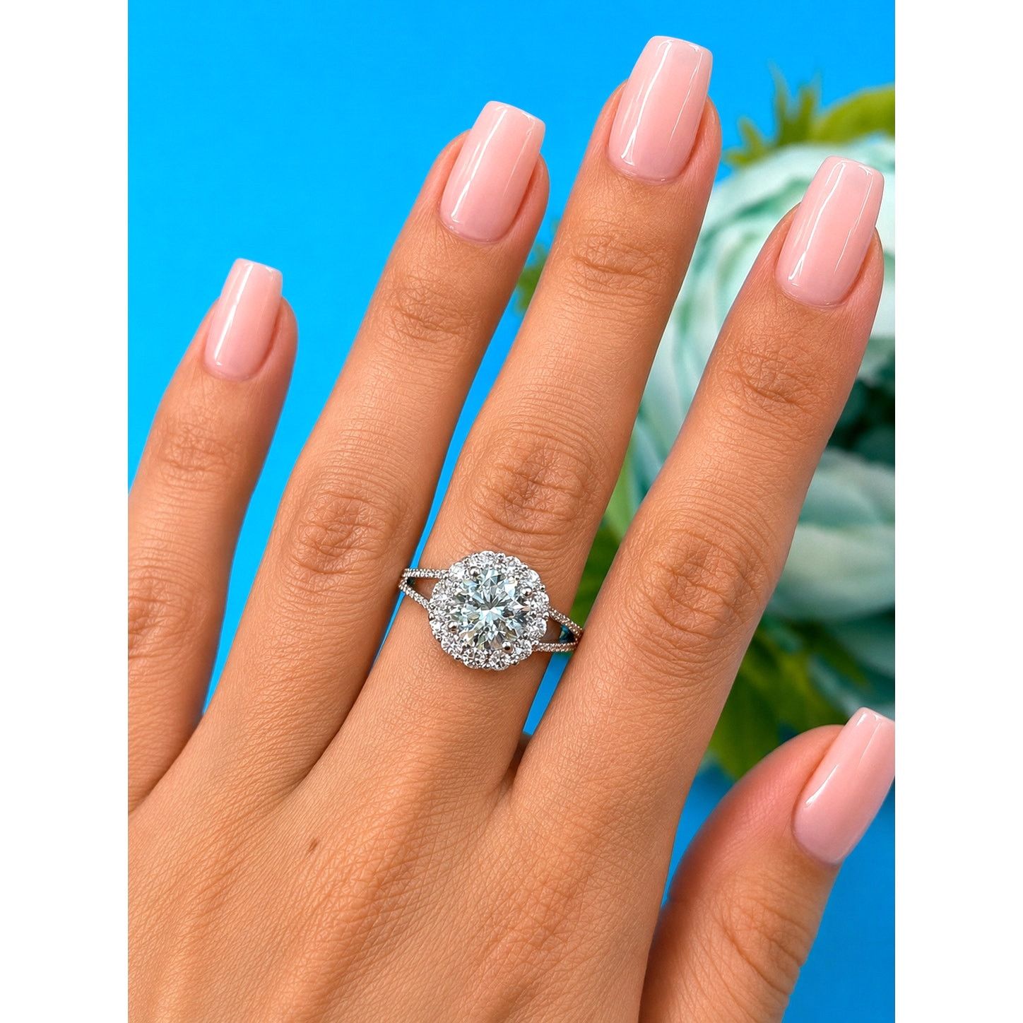Other 1 ct Moissanite Round Cut Ring with Moissanite Accents 8 Size ONE SIZE - 2 Thumbnail