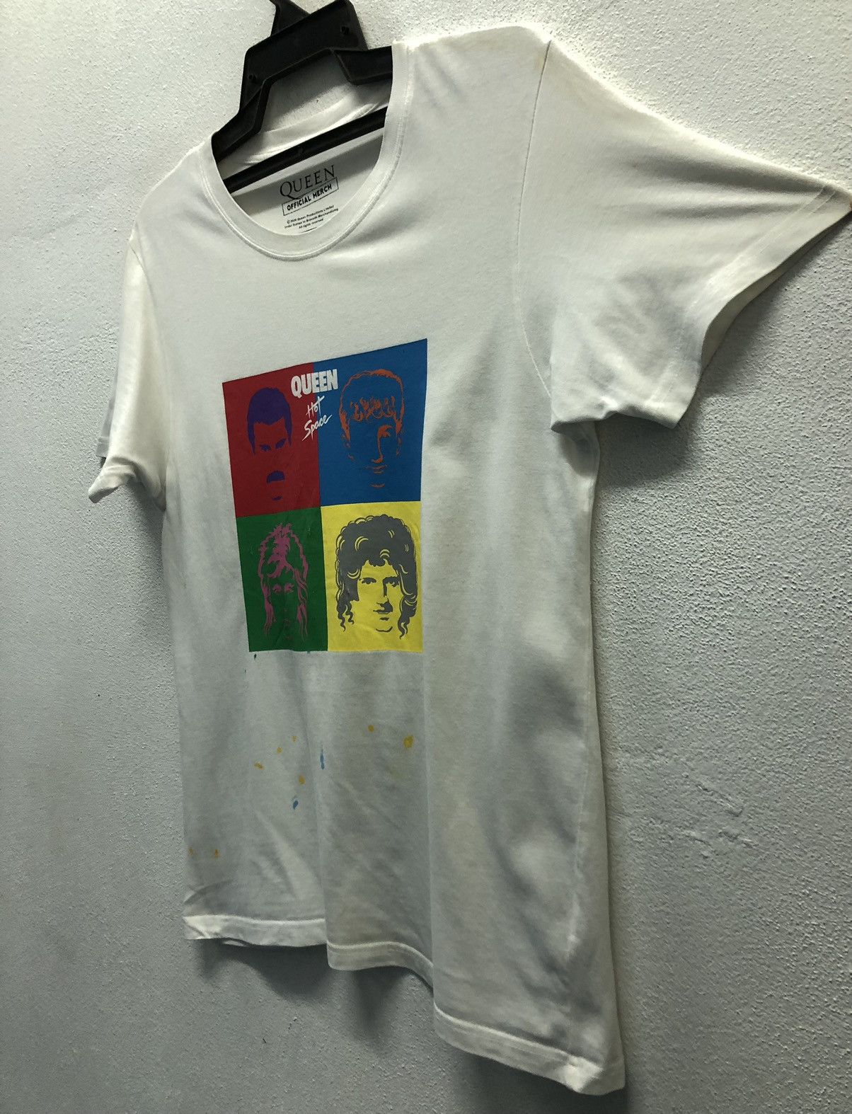 Band Tees Rock Band Queen Official Merch Hot Space T-Shirt Size US M / EU 48-50 / 2 - 6 Thumbnail