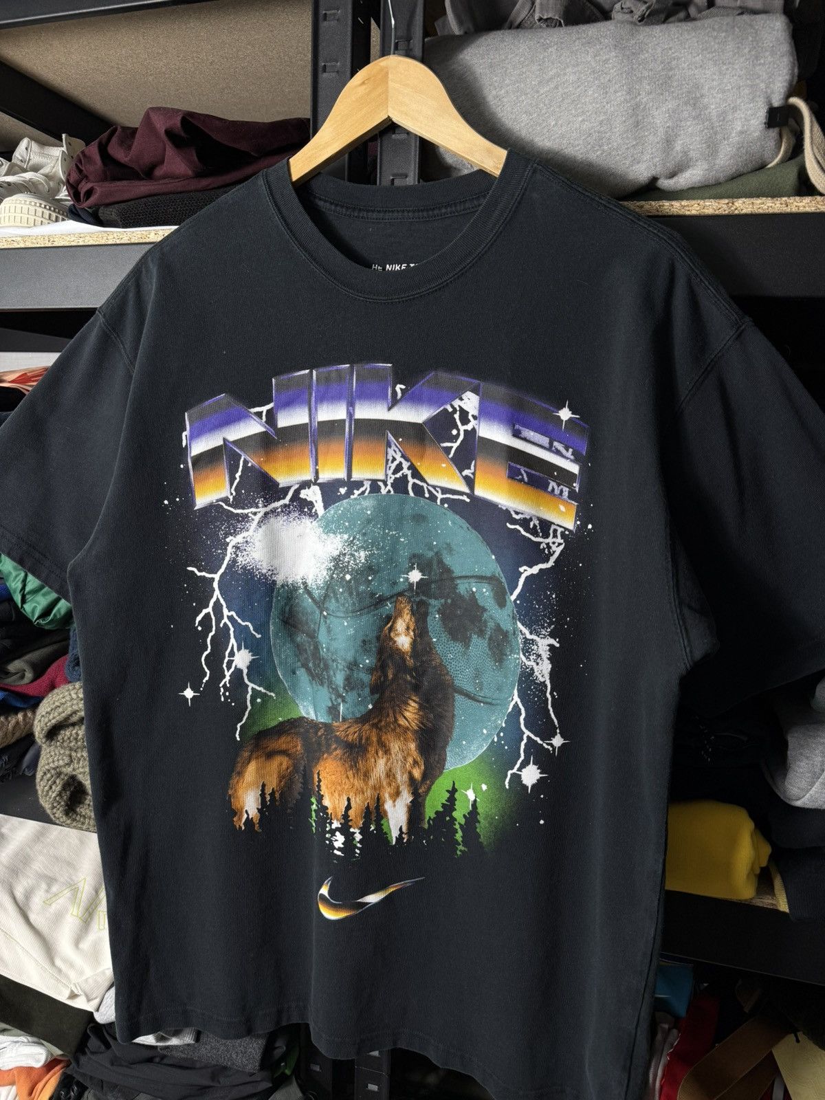 Nike Nike Vintage Style Wolf Moon Graphic Tee Washed Y2K Shirt M Size US M / EU 48-50 / 2 - 2 Thumbnail