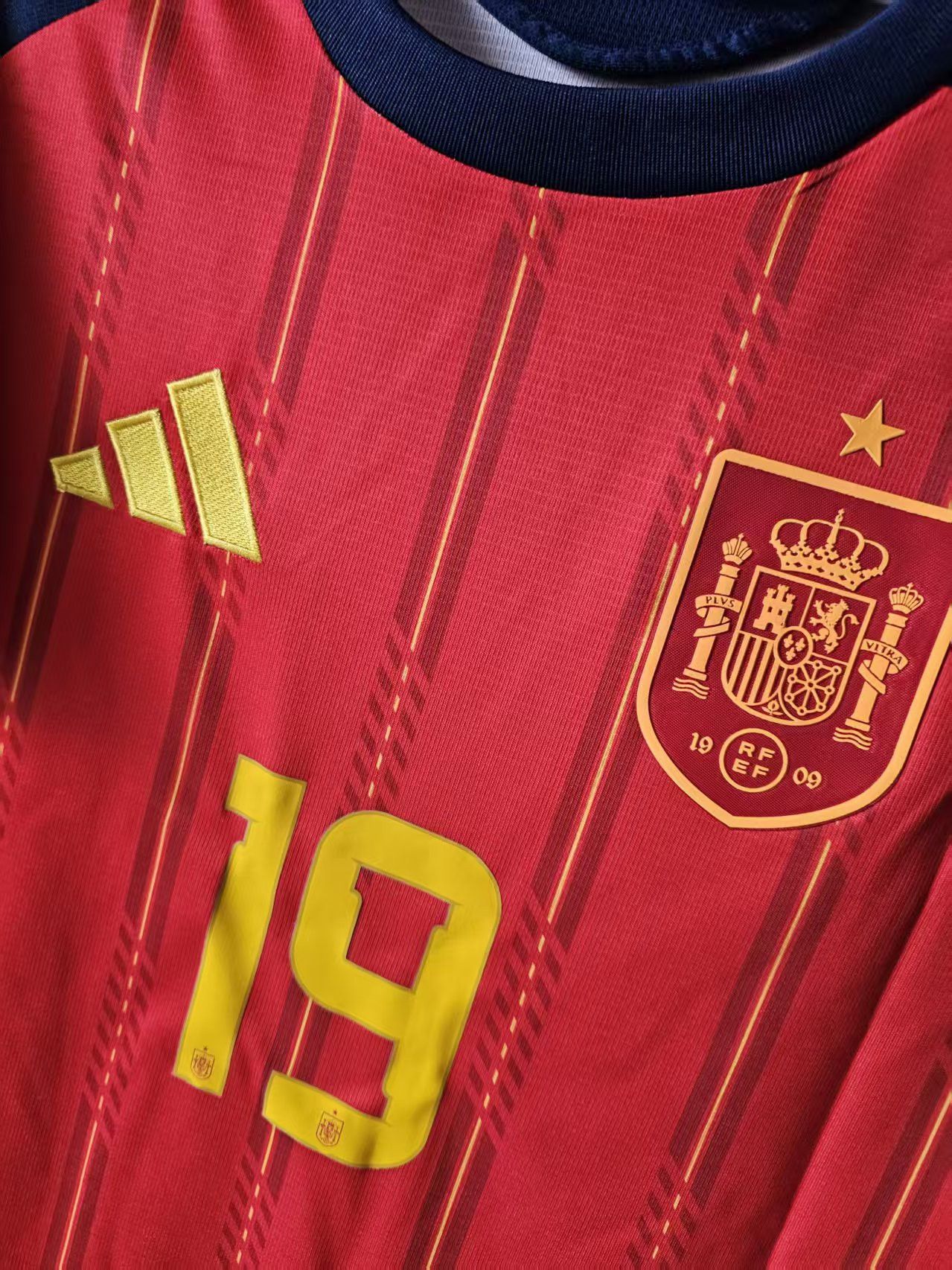 Other 2025 26 Spain #19 Lamine Yamal Jersey Home Size US M / EU 48-50 / 2 - 5 Thumbnail