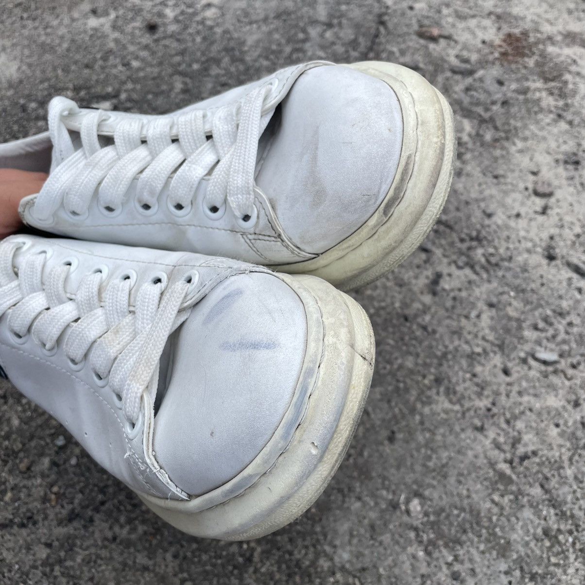Alexander McQueen Alexander McQueen sneakers low-top leather die shoes Italy Size US 11 / EU 44 - 12 Thumbnail