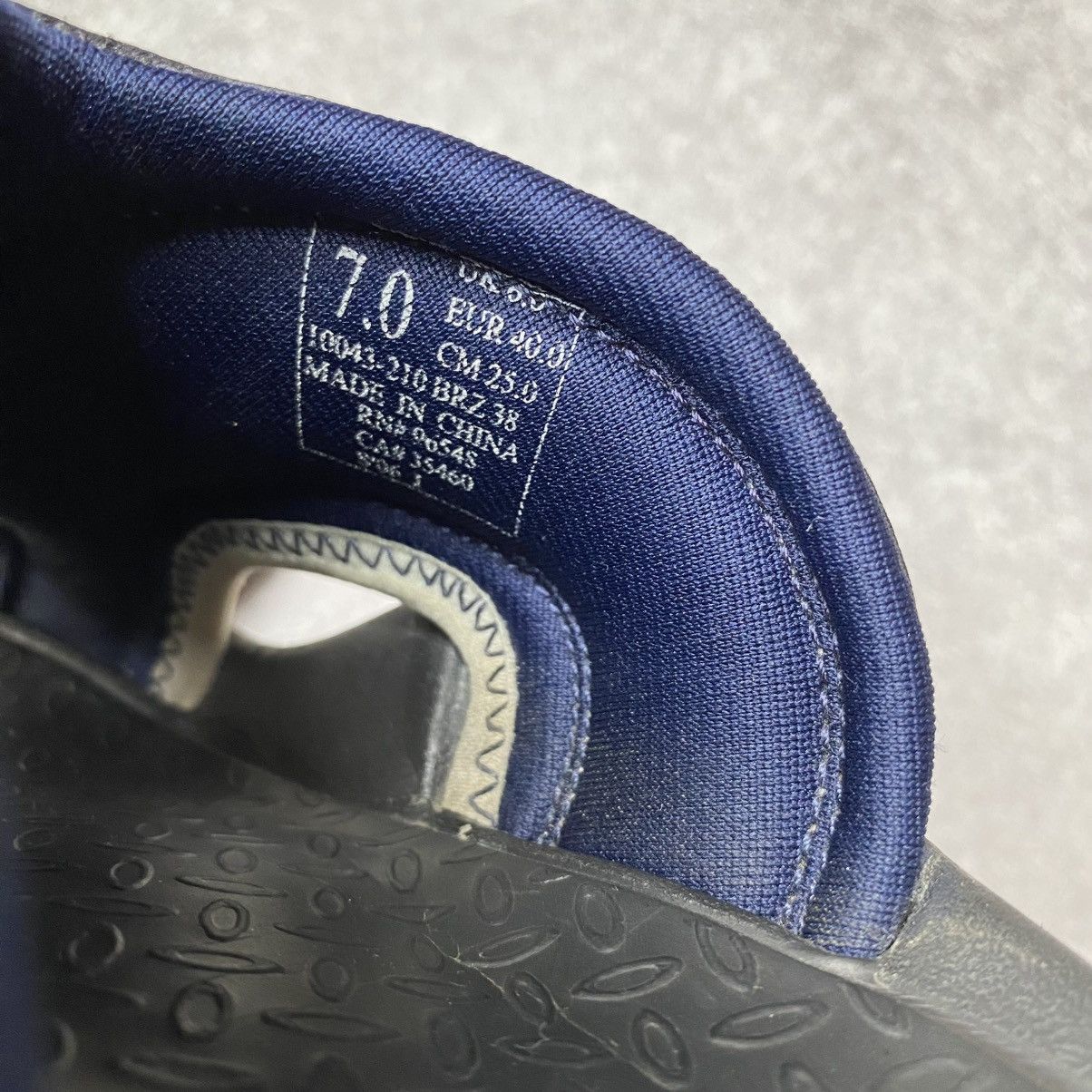 Oakley OAKLEY Slippers Boots Shoes Flip Flops Vintage Size US 6 / EU 39 - 7 Thumbnail
