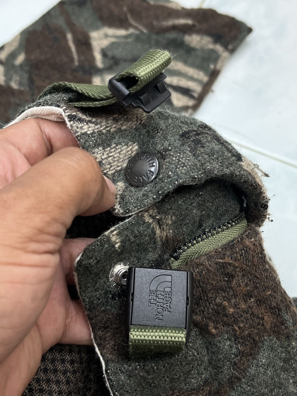 The North Face × Vintage 🔥🔥🔥STEALS VTG THE NORTH FACE CAMO WOOL PANTS Size US 34 / EU 50 - 18 Thumbnail