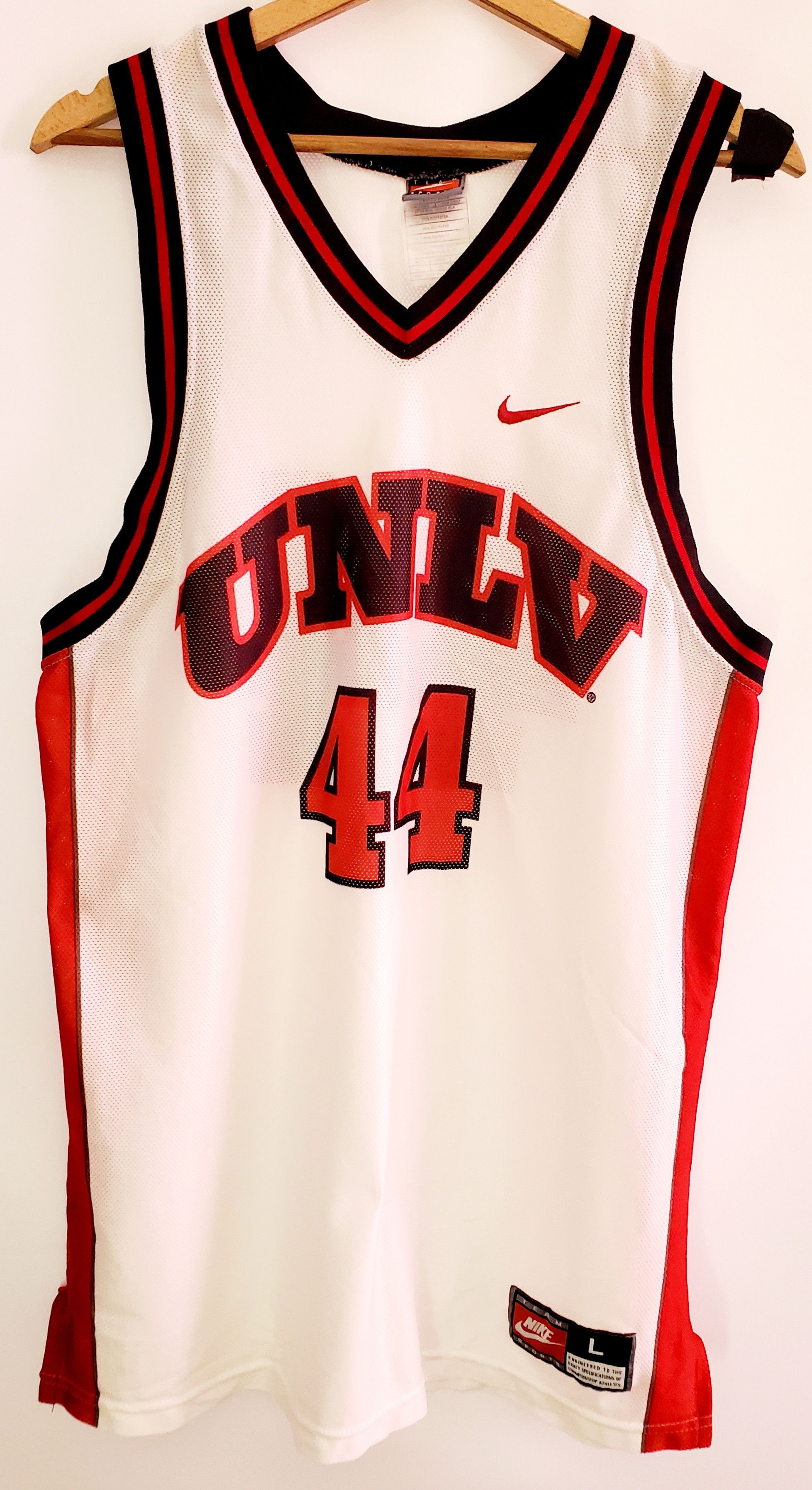 NBA × Nike × Vintage NBA #44 UNLV 1993-95 HOME SHIRT NIKE JERSEY SIZE L Size US L / EU 52-54 / 3 - 1 Thumbnail