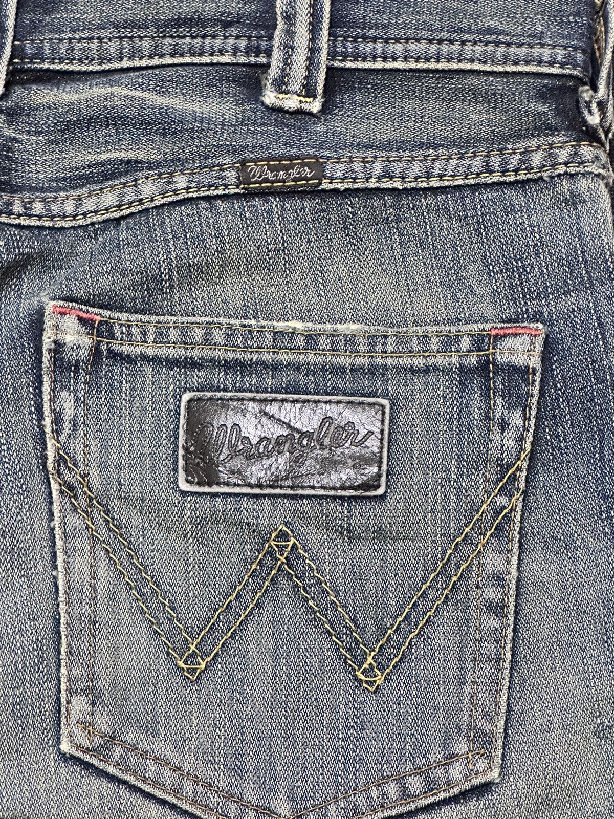 Japanese Brand × Wrangler Wrangler Vintage Distressed Wideleg Loose Style With Faded Size US 30 / EU 46 - 7 Thumbnail