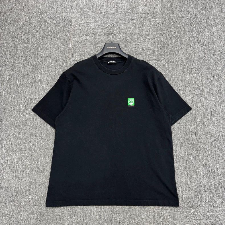 Balenciaga Balenciaga Environmental Print Short Sleeve Size US L / EU 52-54 / 3 - 1 Thumbnail