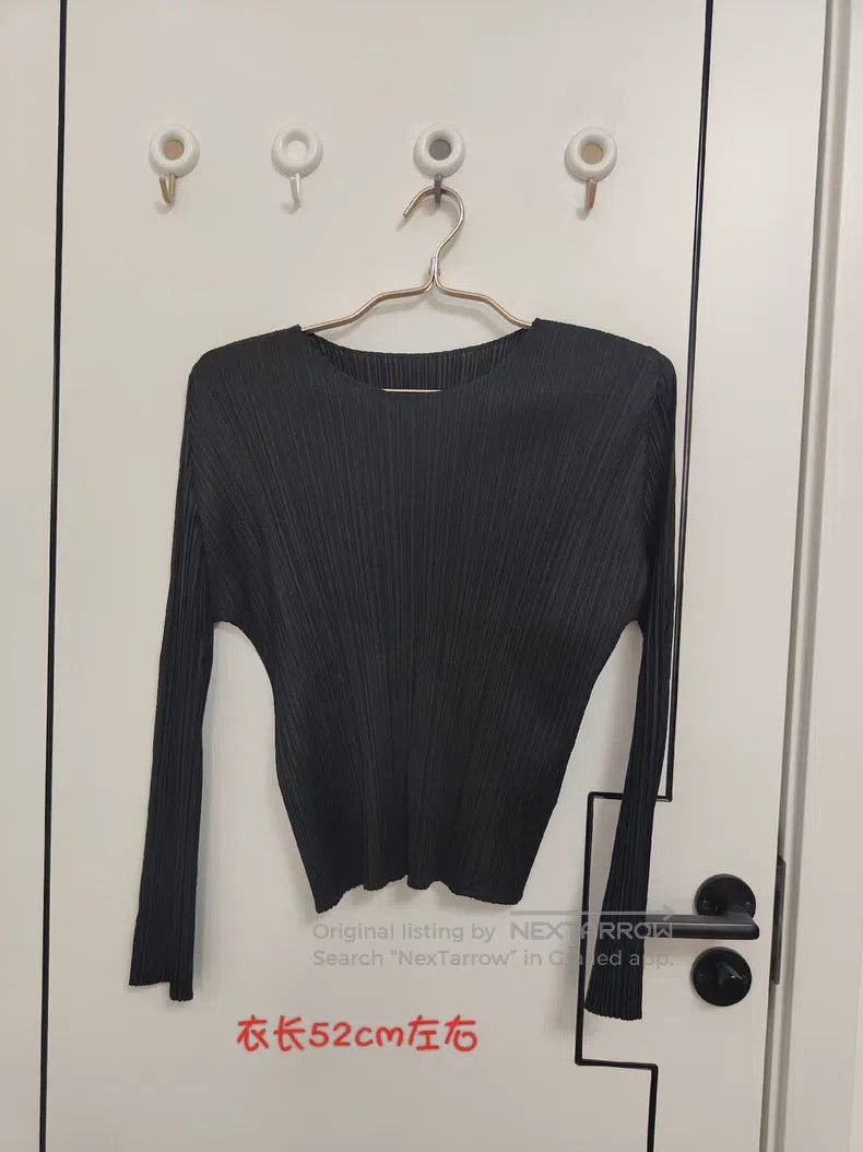 Issey Miyake Issey Miyake Light Crew Neck Long Sleeve T-Shirt Black Size L / US 10 / IT 46 - 1 Thumbnail
