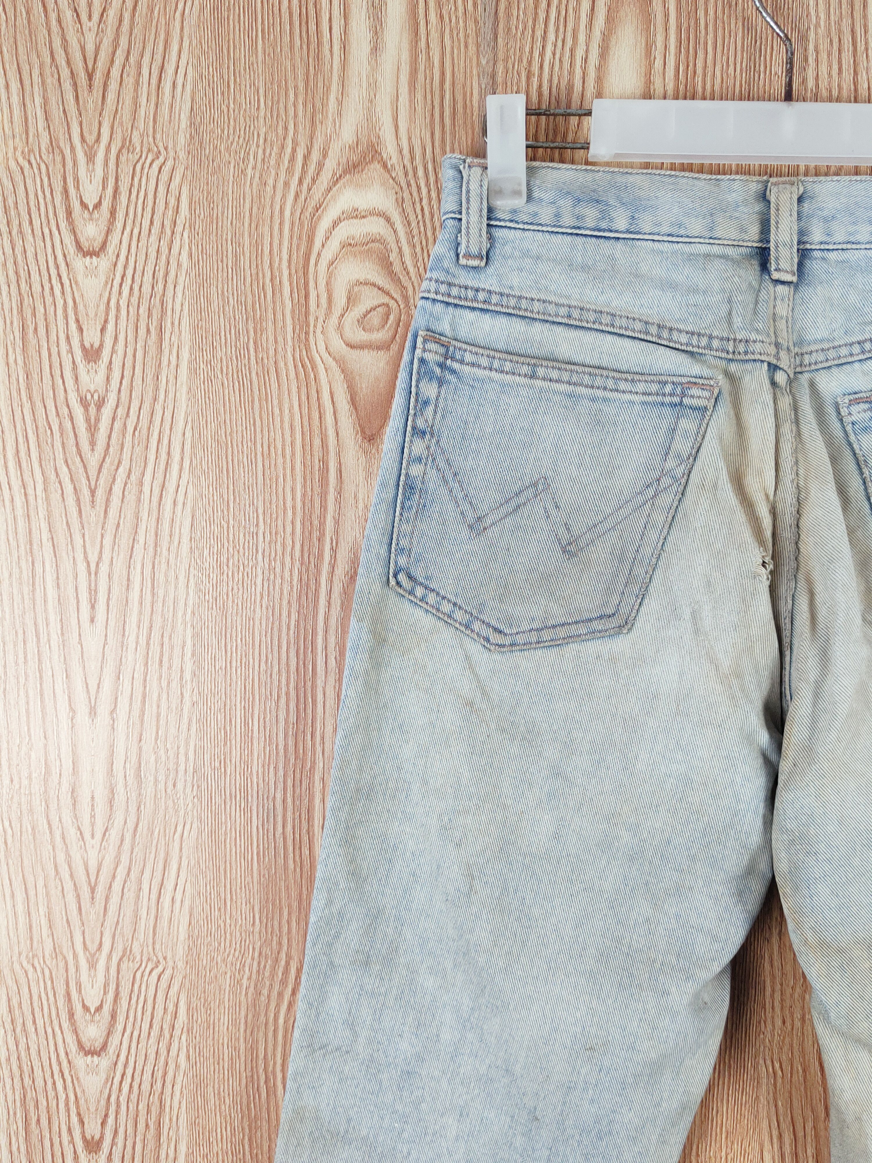 Vintage Wrangler vintage Blue Faded Distressed Ripped Jeans #S2773 Size US 28 / EU 44 - 8 Thumbnail