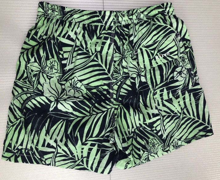 Kiton Kiton 🇮🇹 k’áax lime/navy logo 3pkt resort swim trunks M NWT Size US 34 / EU 50 - 4 Thumbnail