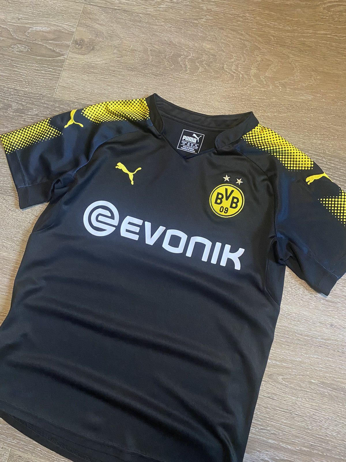 Puma × Vintage Vintage Borussia Dortmund 2017/2018 Away KIDS Size L Size US L / EU 52-54 / 3 - 10 Thumbnail