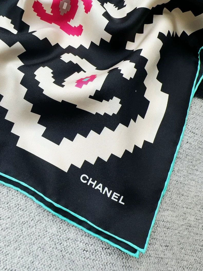 Chanel Chanel 23A color letter logo full print double C silk scar Size ONE SIZE - 3 Thumbnail